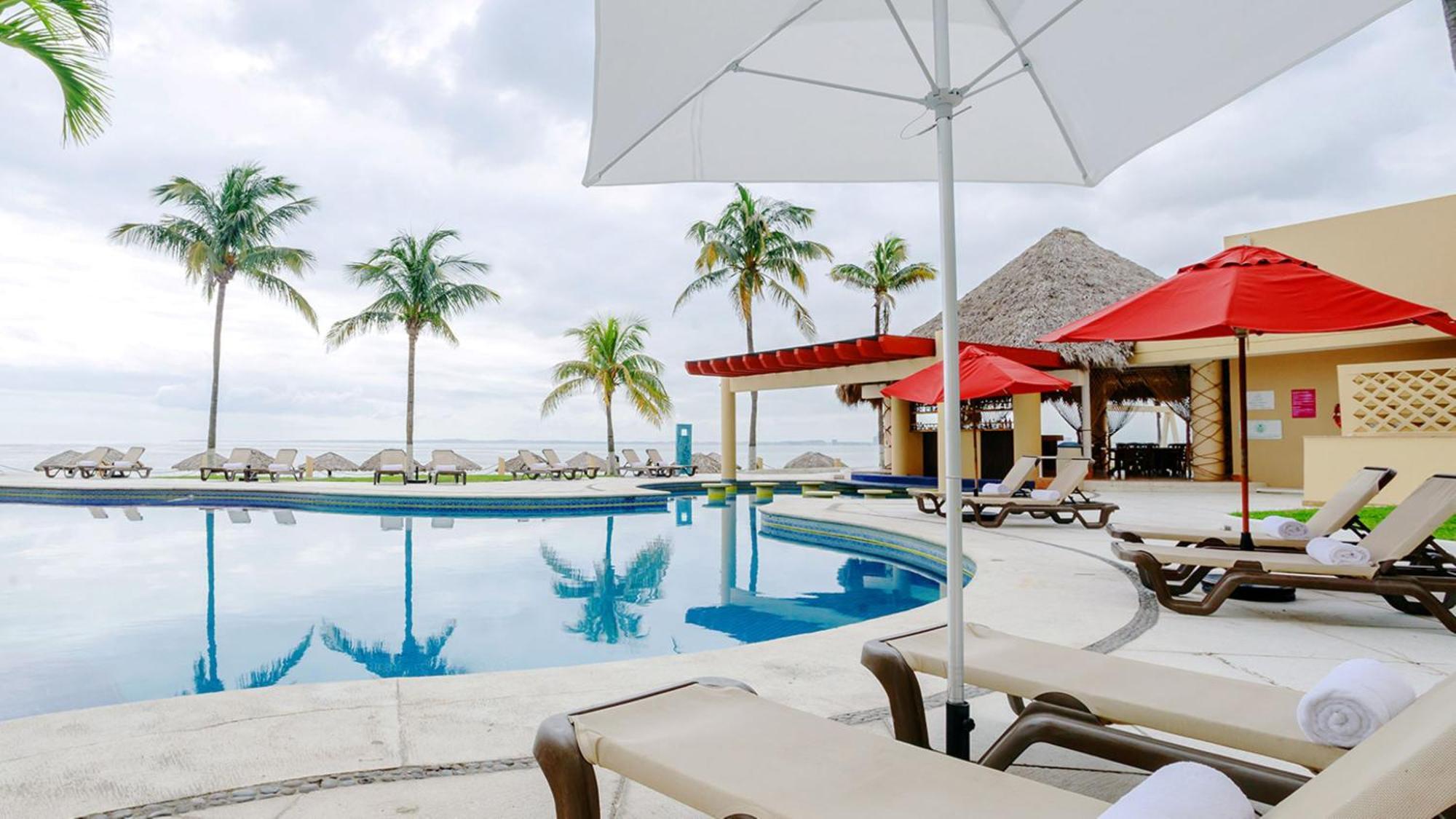 Camino Real Hotel 5*