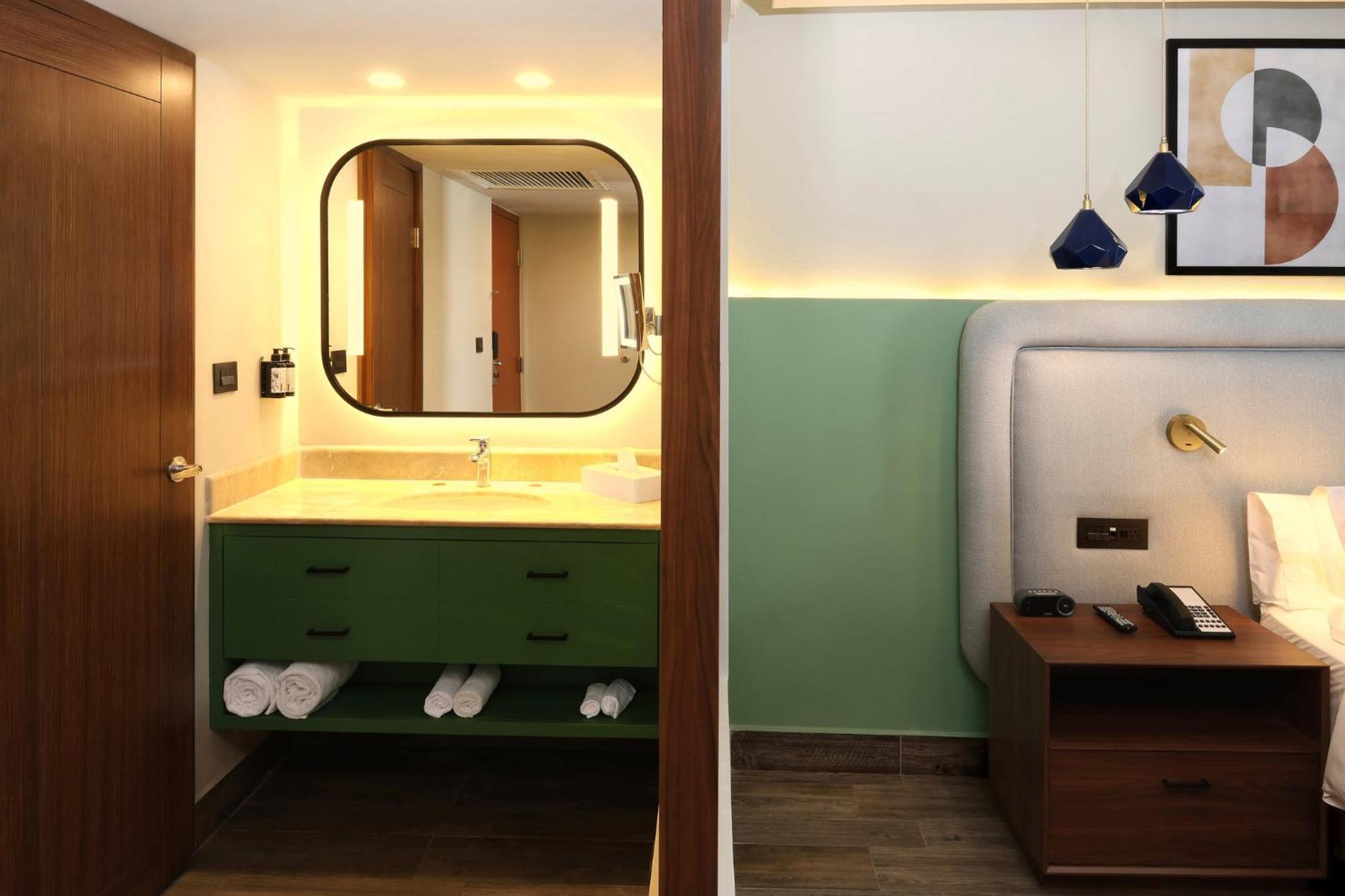 Hotel Voco By Ihg