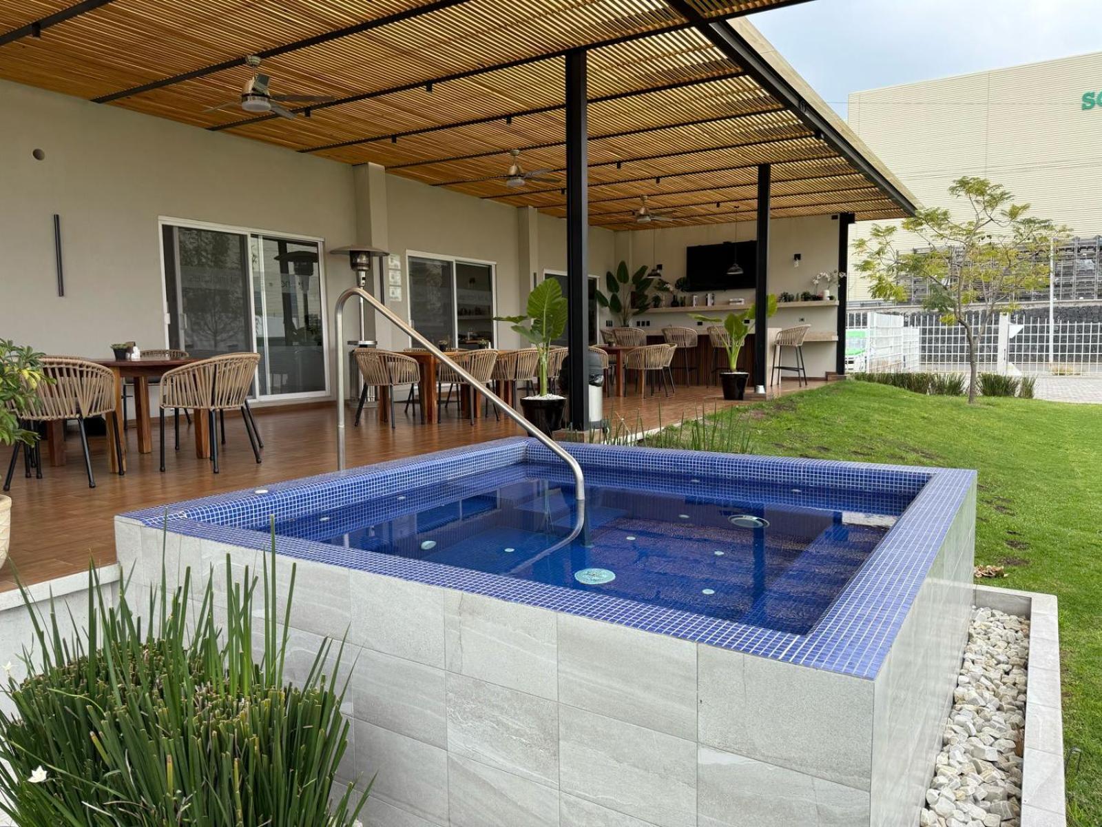 Hotel Hit Hoteles Aeropuerto 4*