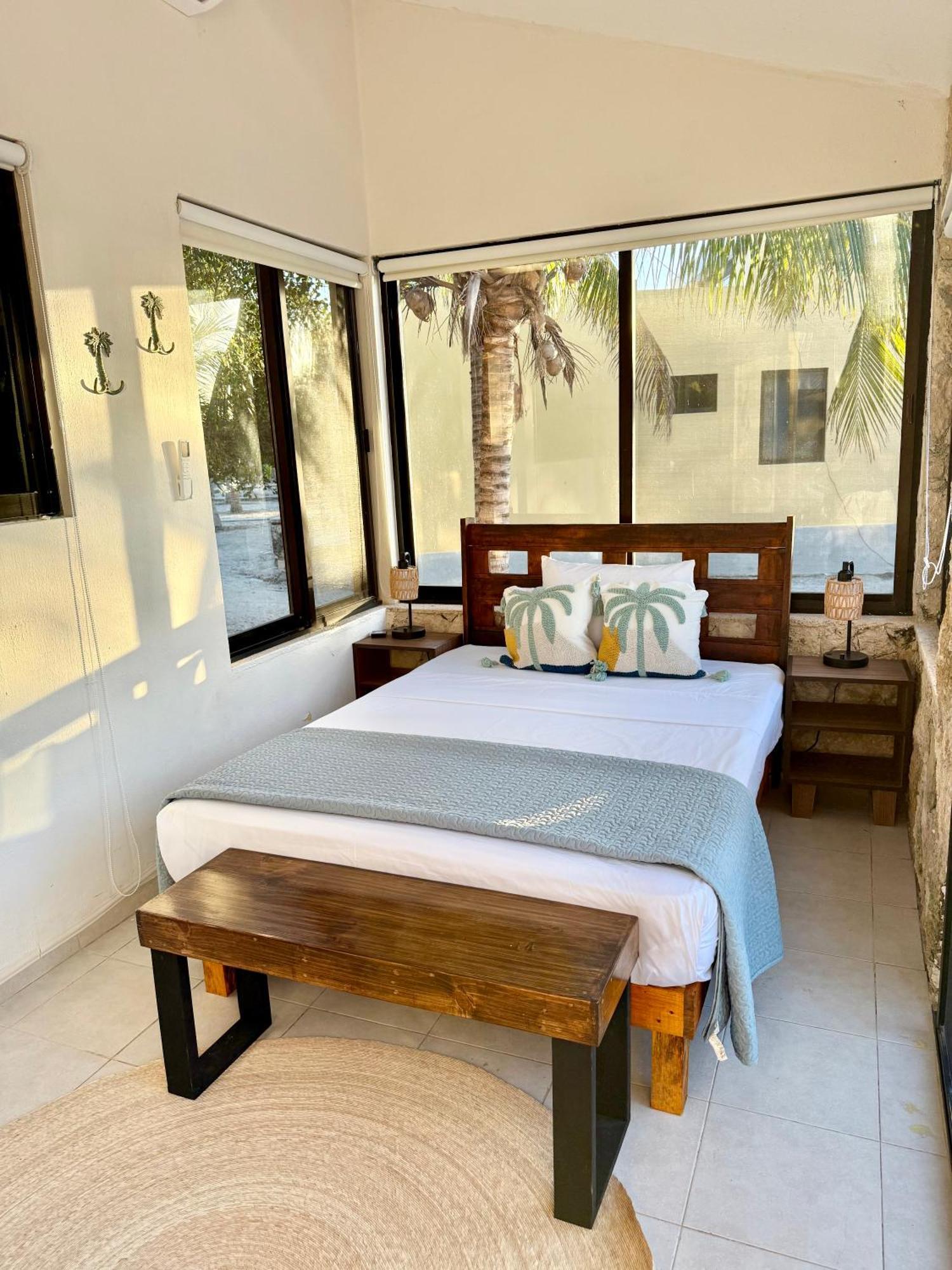 Private 2-bedroom Beachfront In - Your Secluded Escape Holiday park Celestun