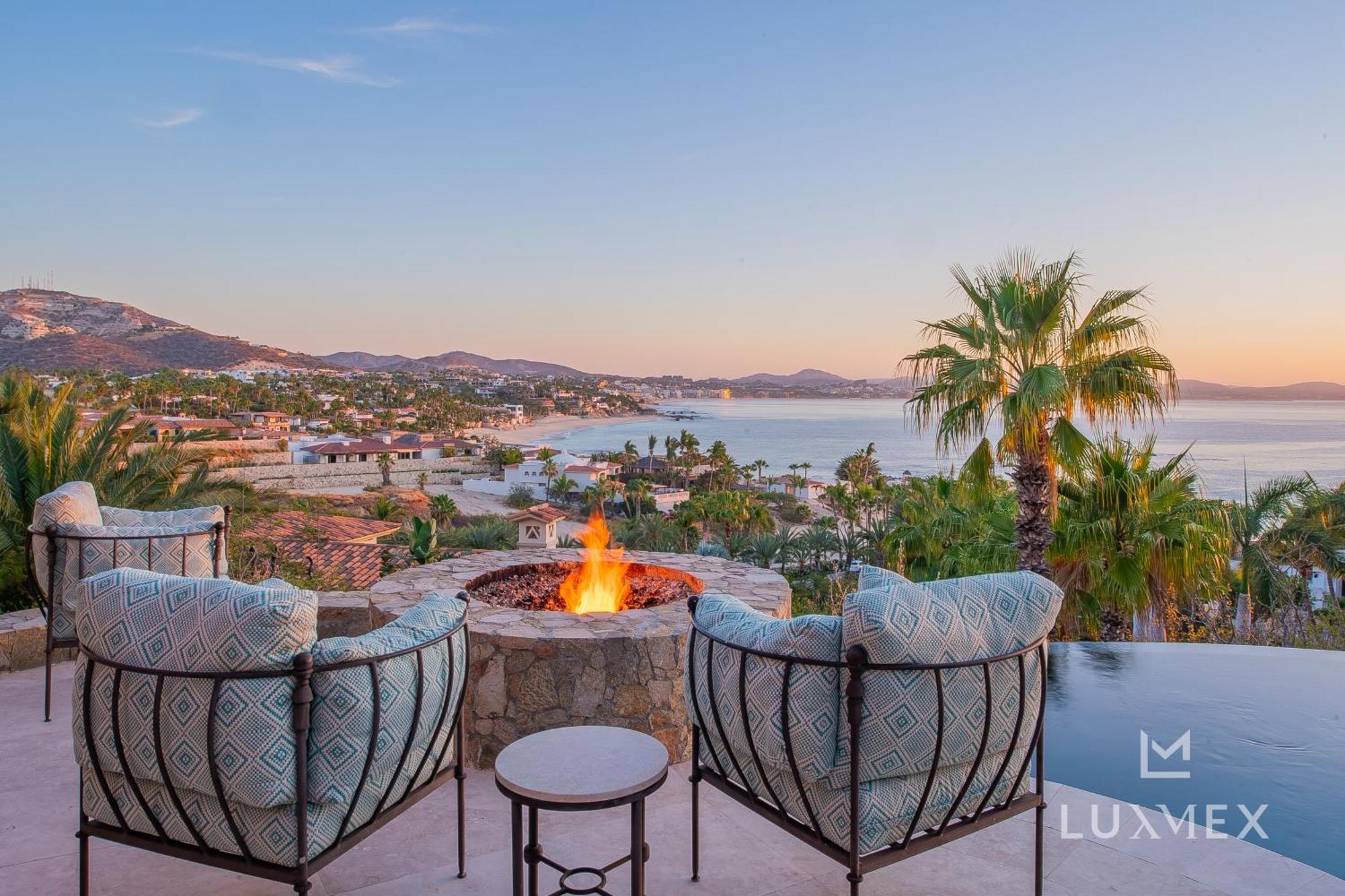 Two Neighboring Fully Staffed In Del Mar, Swimmable Beach! San Jose del Cabo