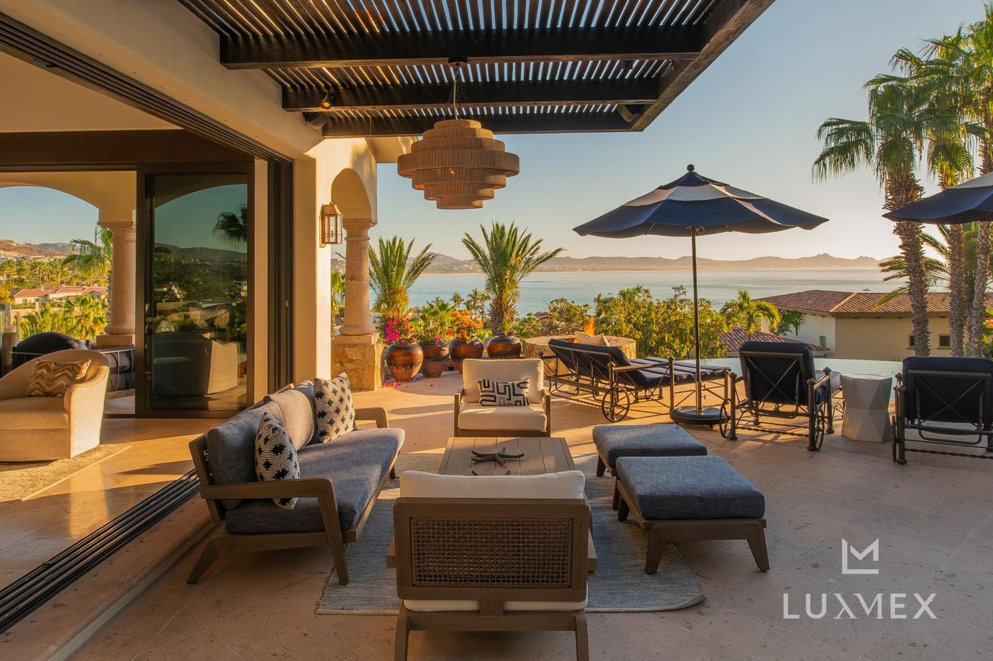 Villa Two Neighboring Fully Staffed In Del Mar, Swimmable Beach!