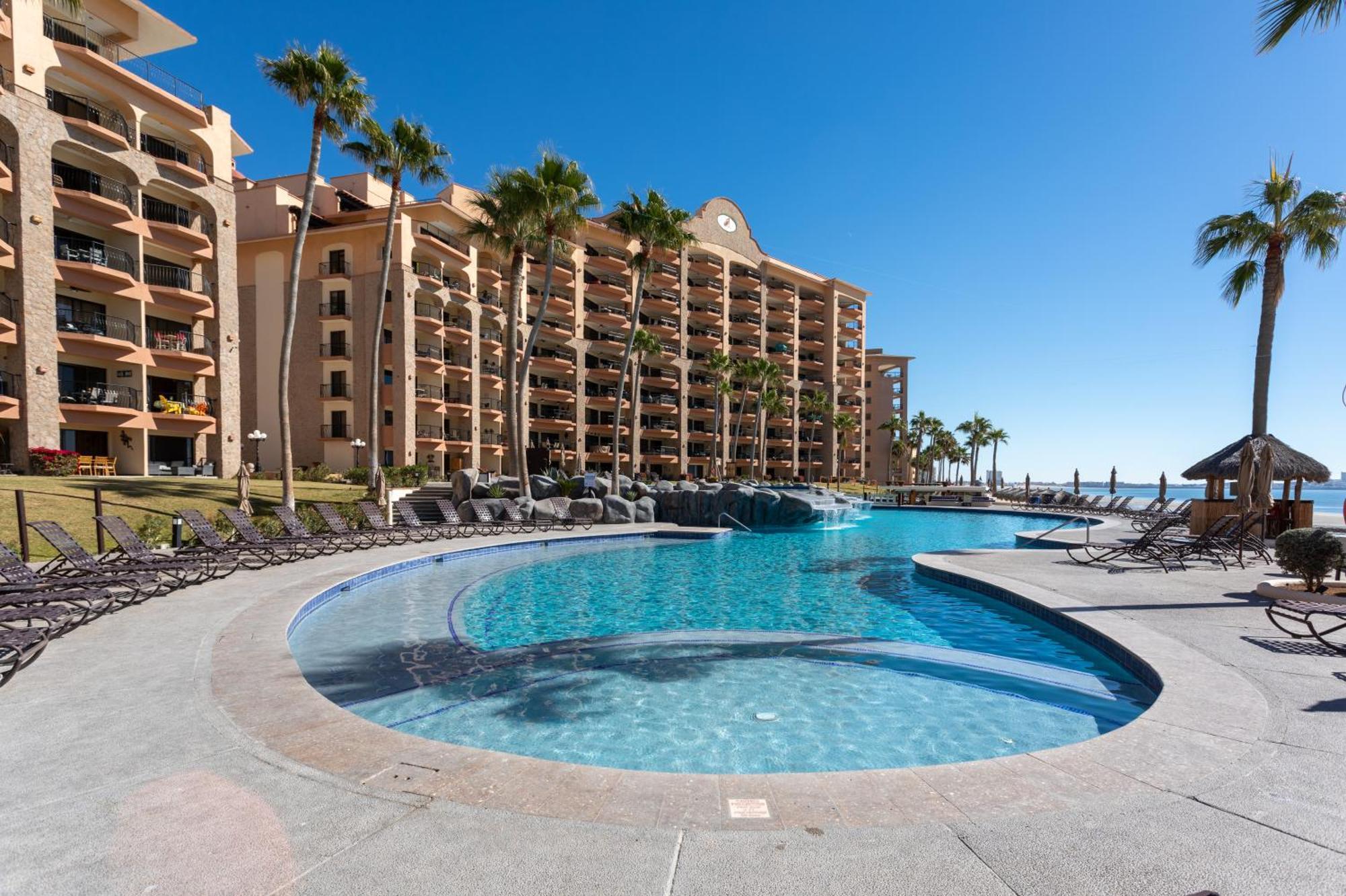Sonoran Sea Beachfront E203 Aparthotel