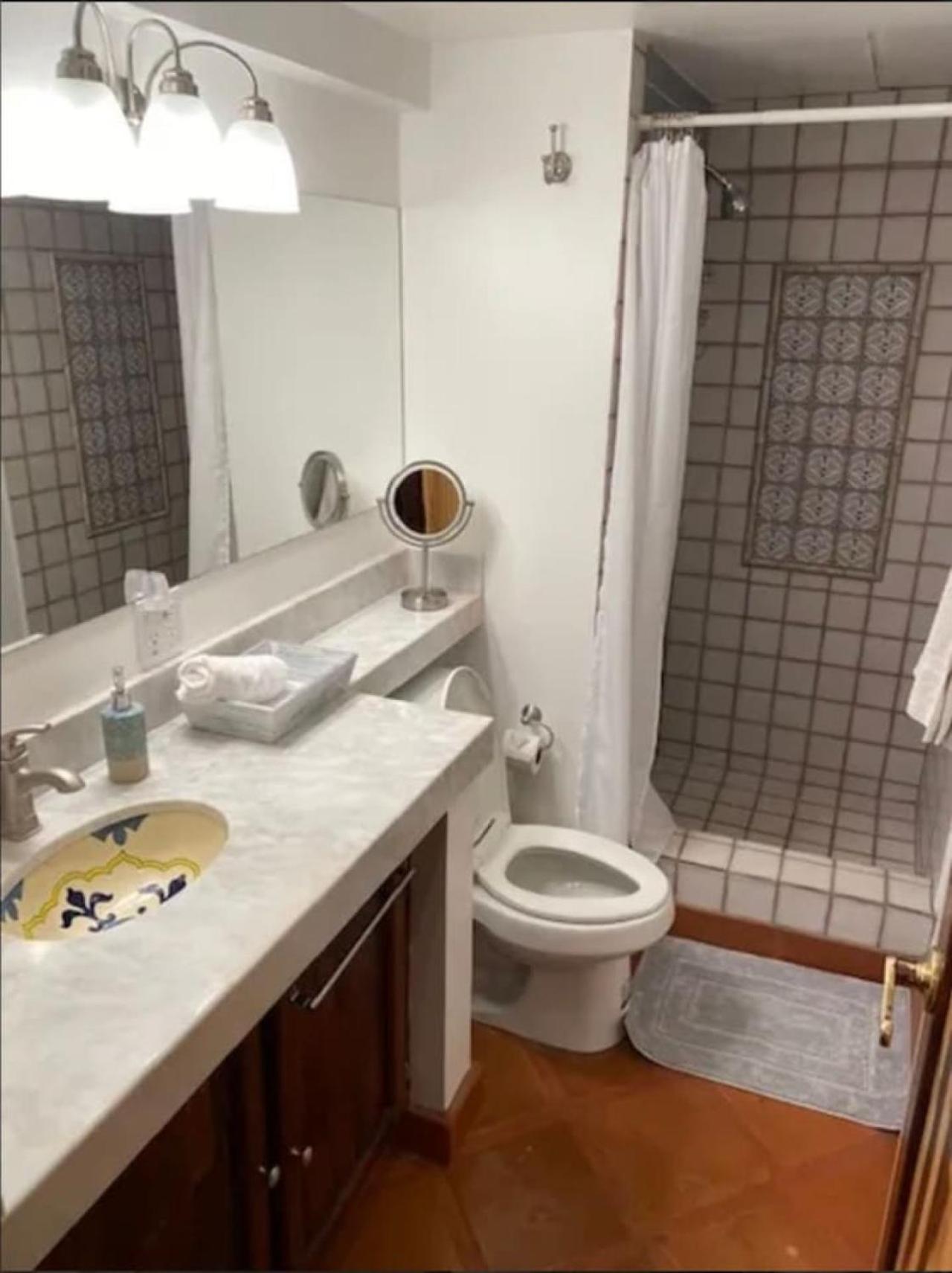 Holiday home 2 Min Walk To Medano Beach-marina Huge Pool Cozy Cabo San Lucas
