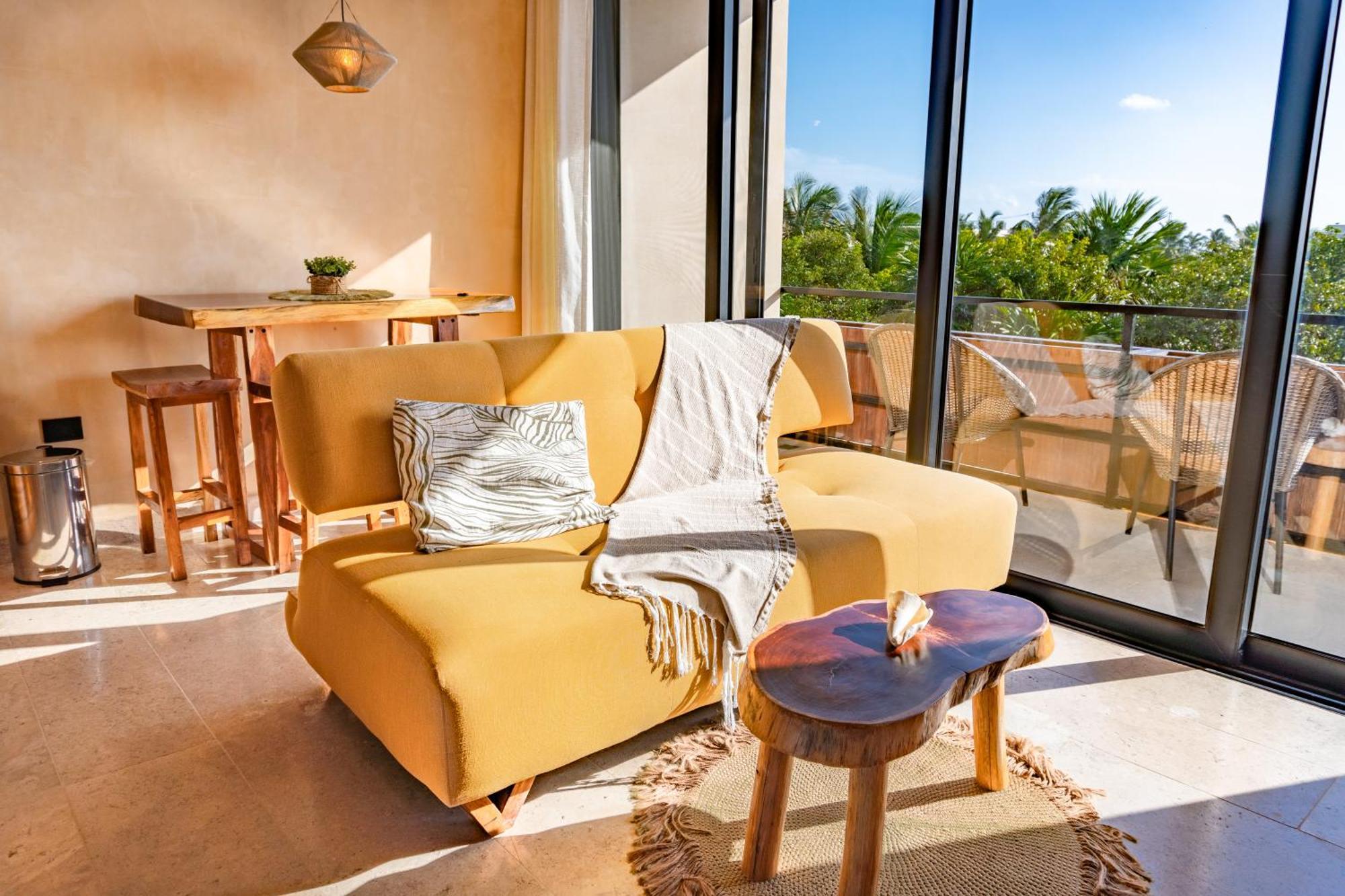 New Modern 1bdr - Access Apartment