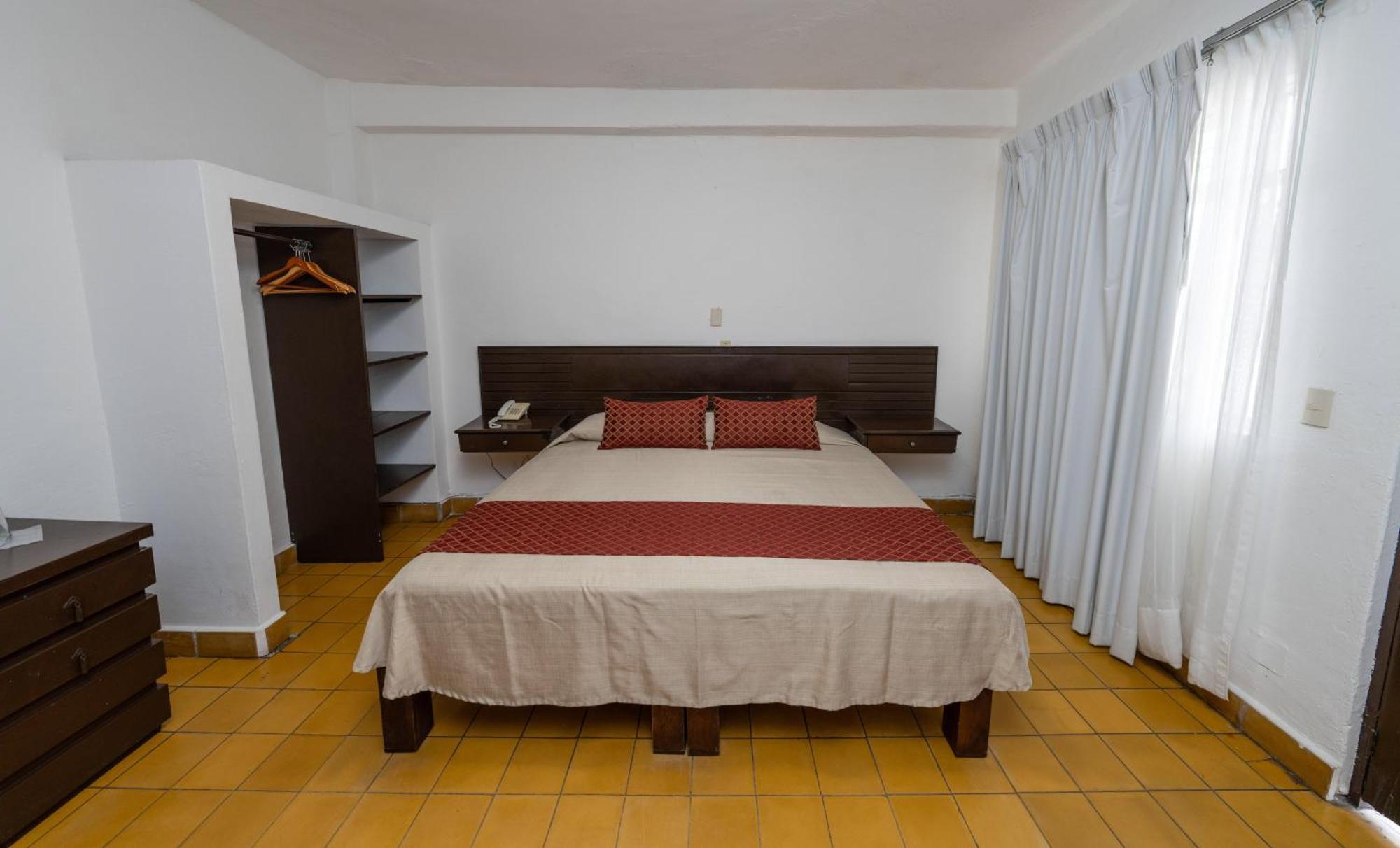 Encino Malecon Centro Hotel 3*