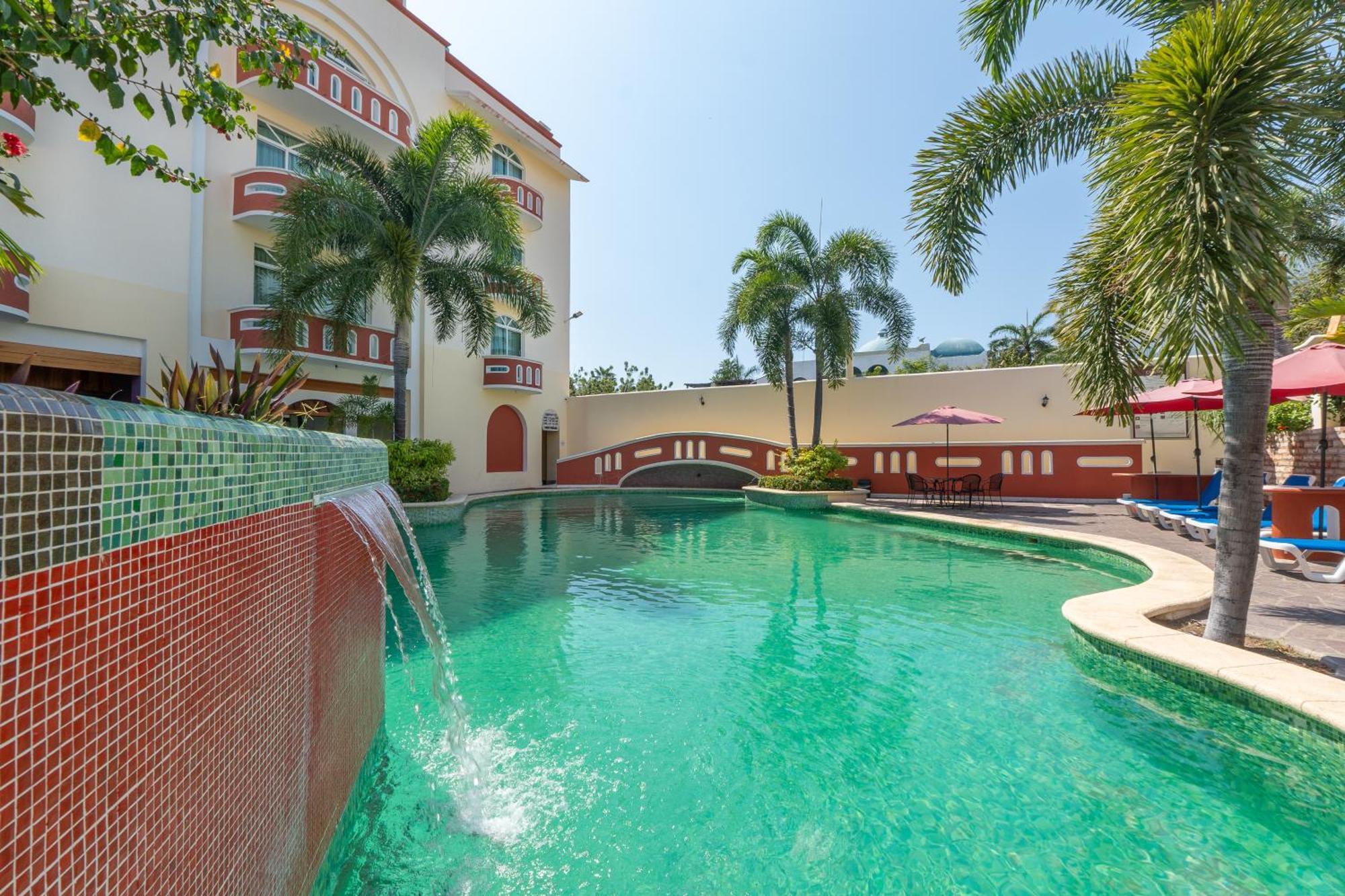 Casa Danna Huatulco Hotel