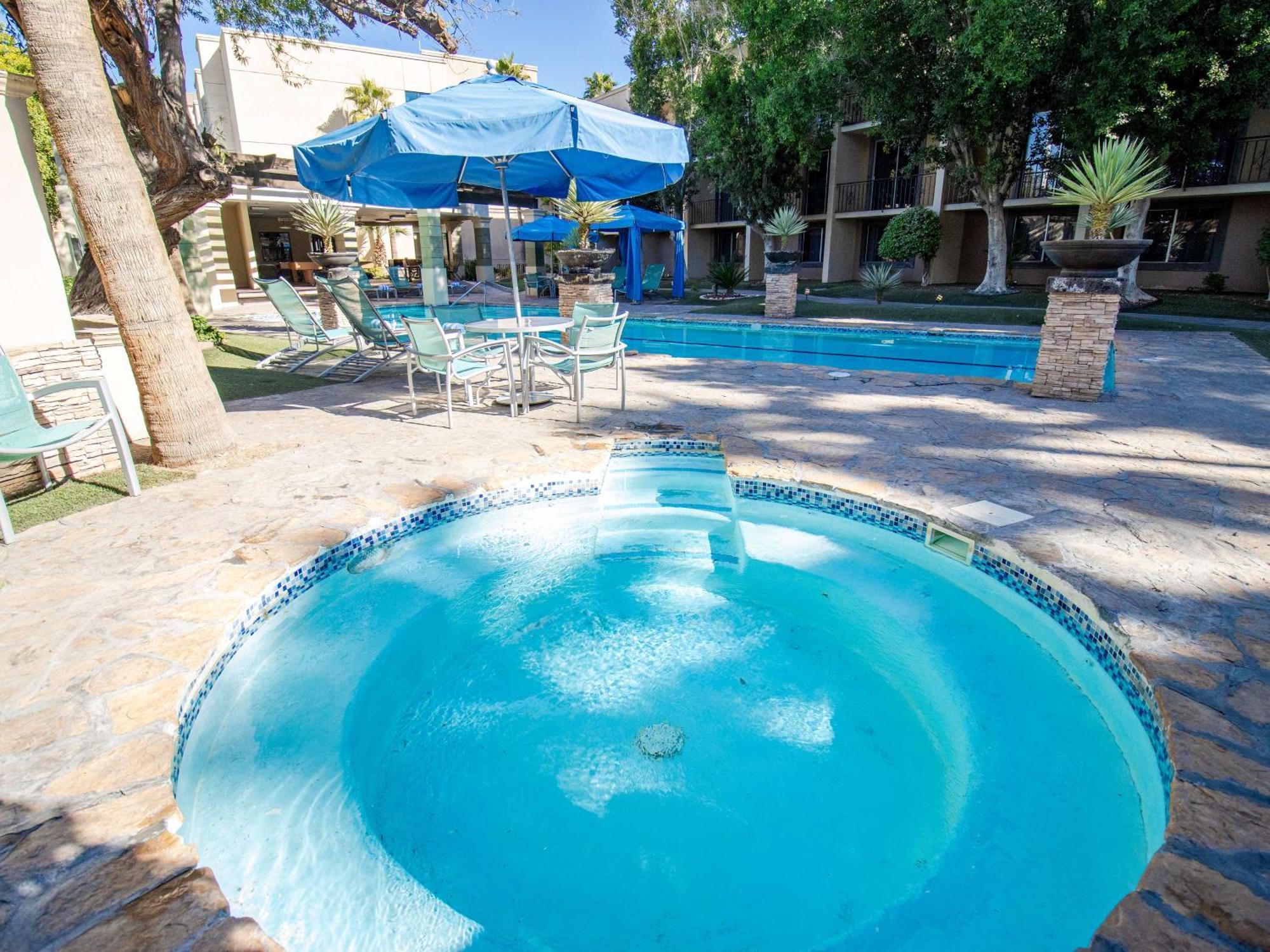 Hotel Araiza 5*