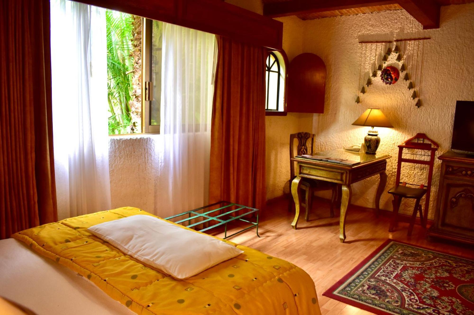 Hotel La Mansion Del Sol