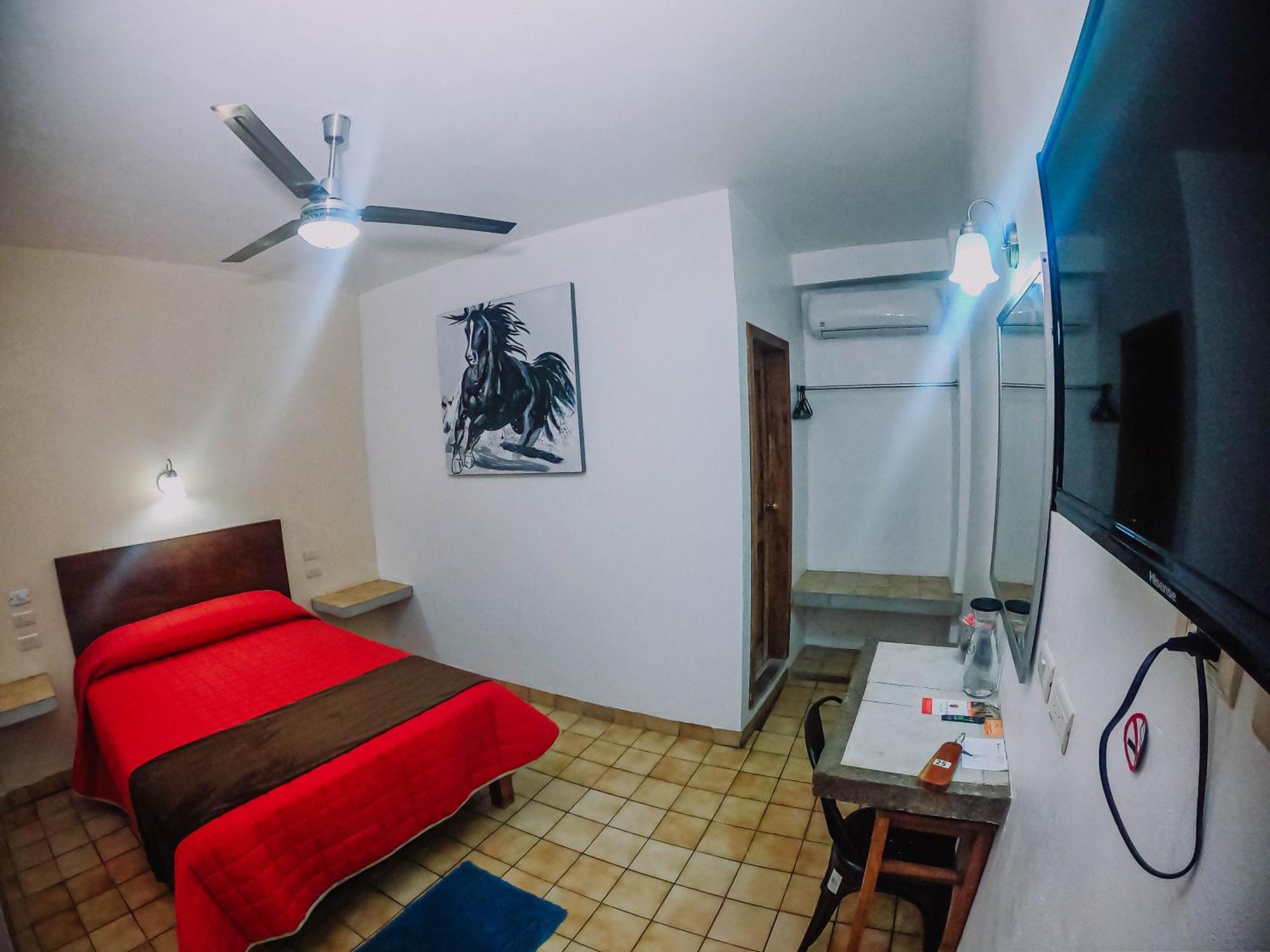 Cervantino Hotel