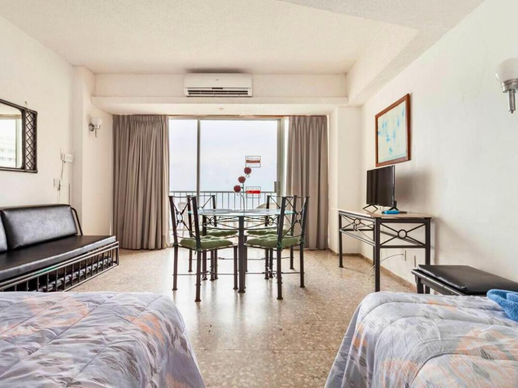 Apartment 1808 By Victoria Acapulco
