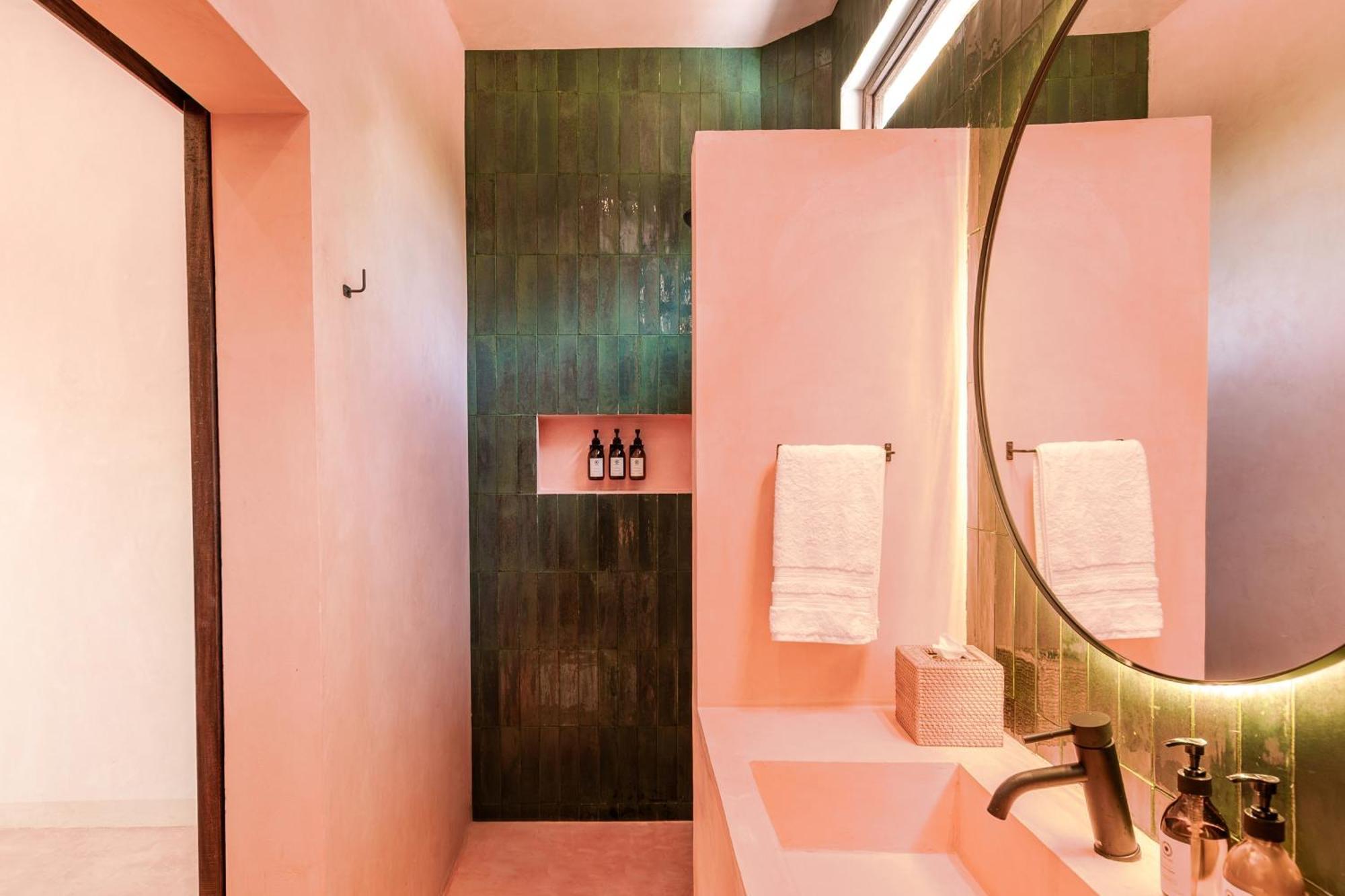 Hotel Casa Yati 4*
