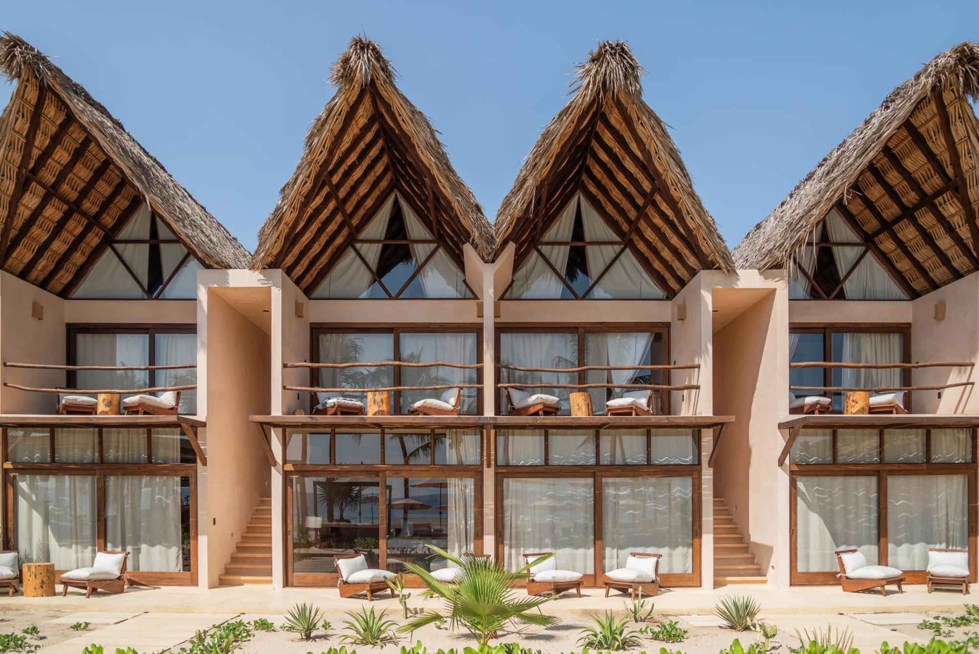 Casa Yati 4*