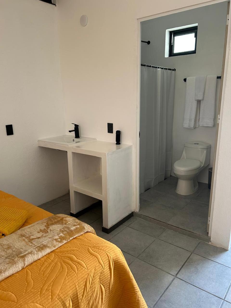 Hotel Tlalcosahua, De Montana, *