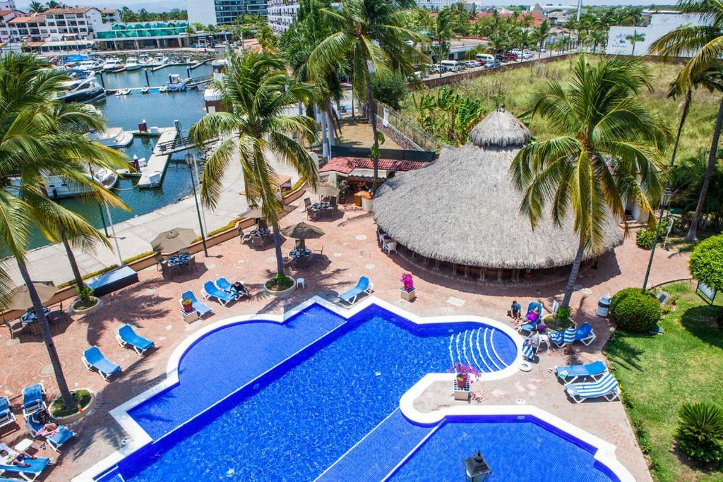 Flamingo Vallarta & Marina Hotel