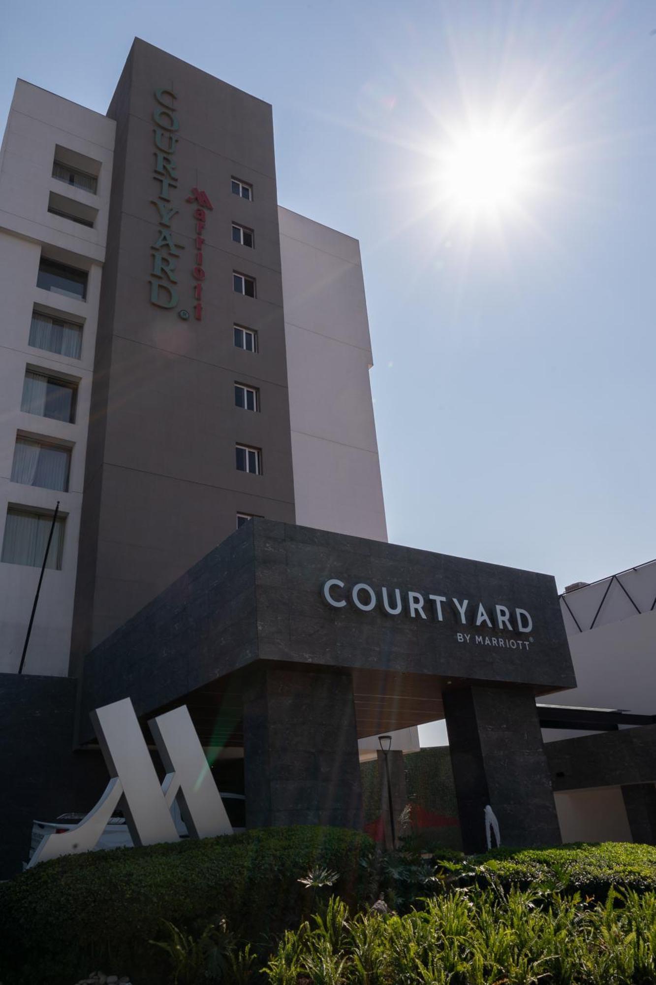 Courtyard By Marriott Animas 4*