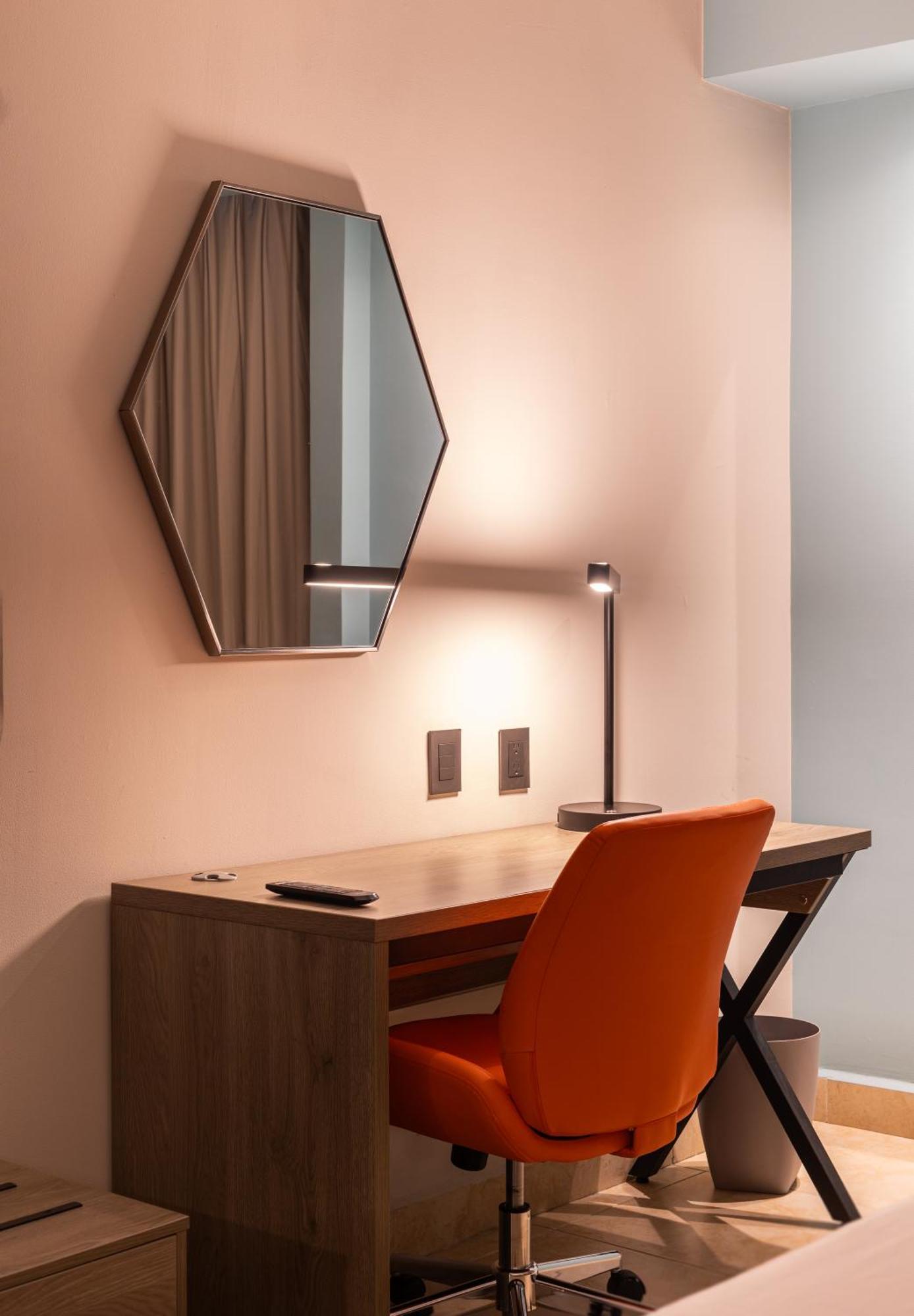 Hotel Express By Ihg