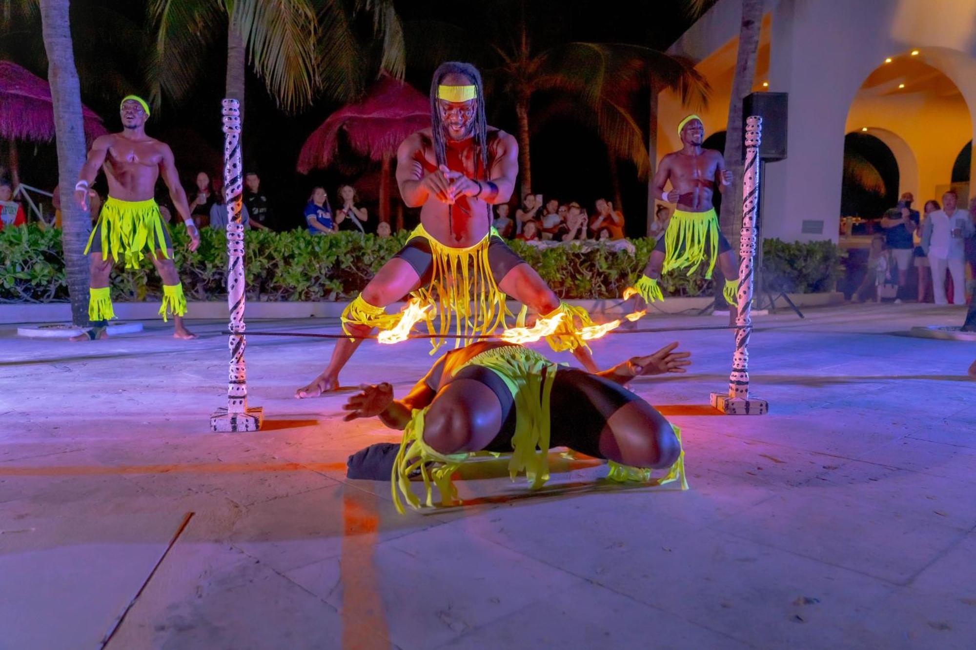 Resort Oasis Palm Cancun