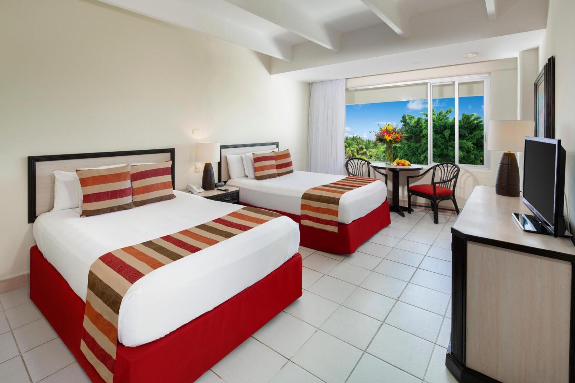 Oasis Palm Cancun