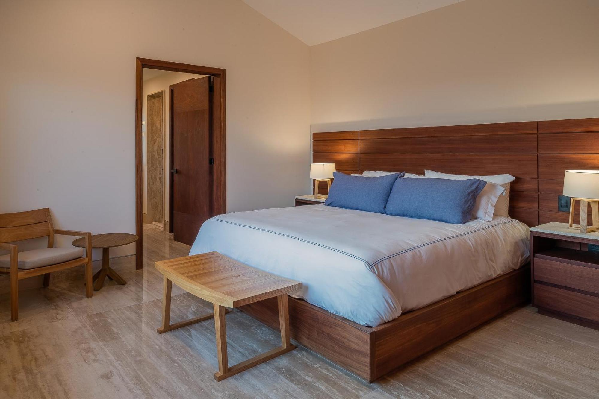 Stunning 11bd Fully Staffed, Indoor Tennis And