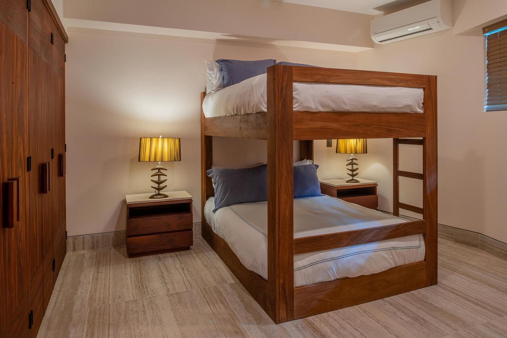 Stunning 11bd Fully Staffed, Indoor Tennis And Villa San Jose del Cabo