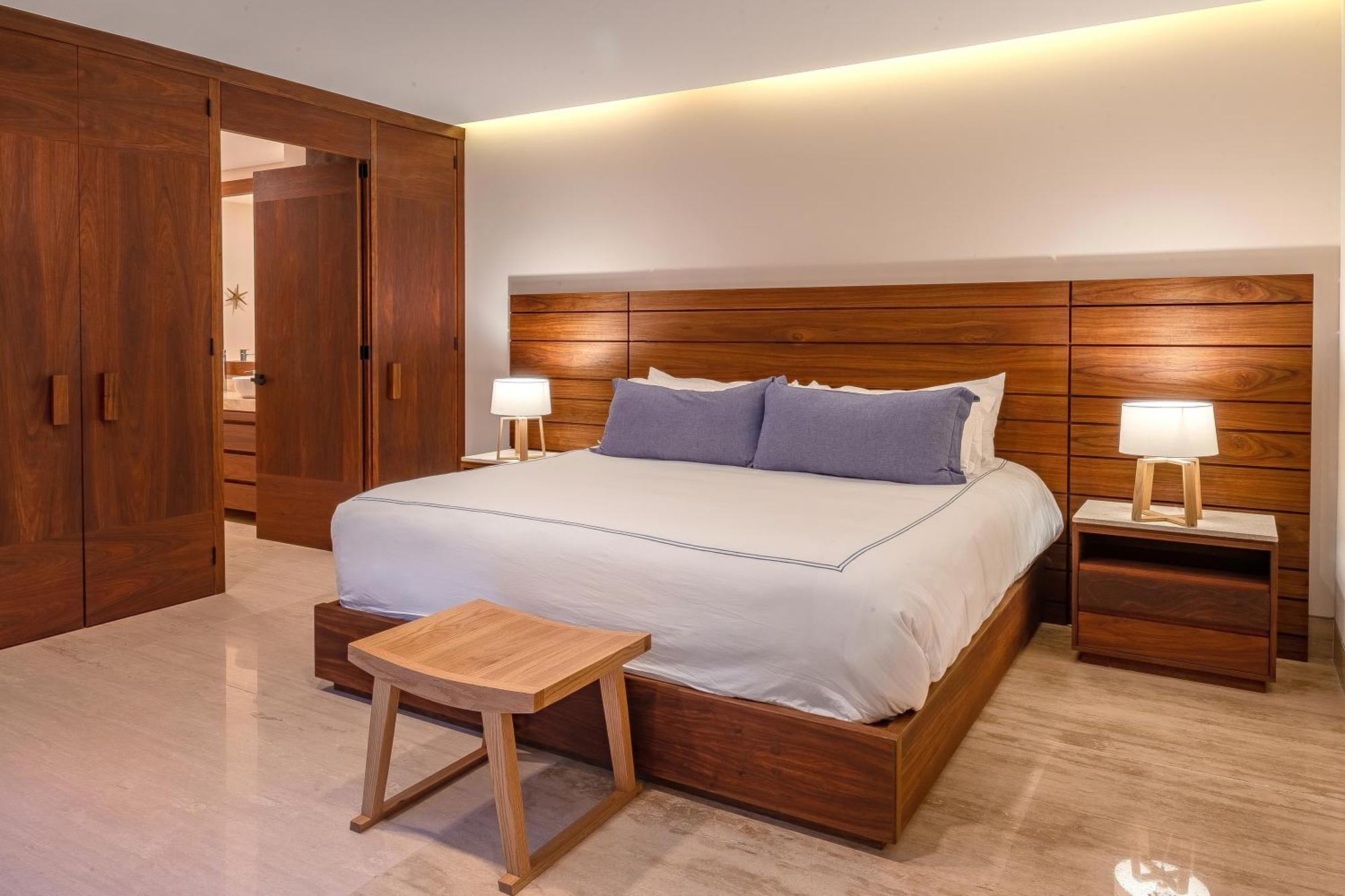 Villa Stunning 11bd Fully Staffed, Indoor Tennis And