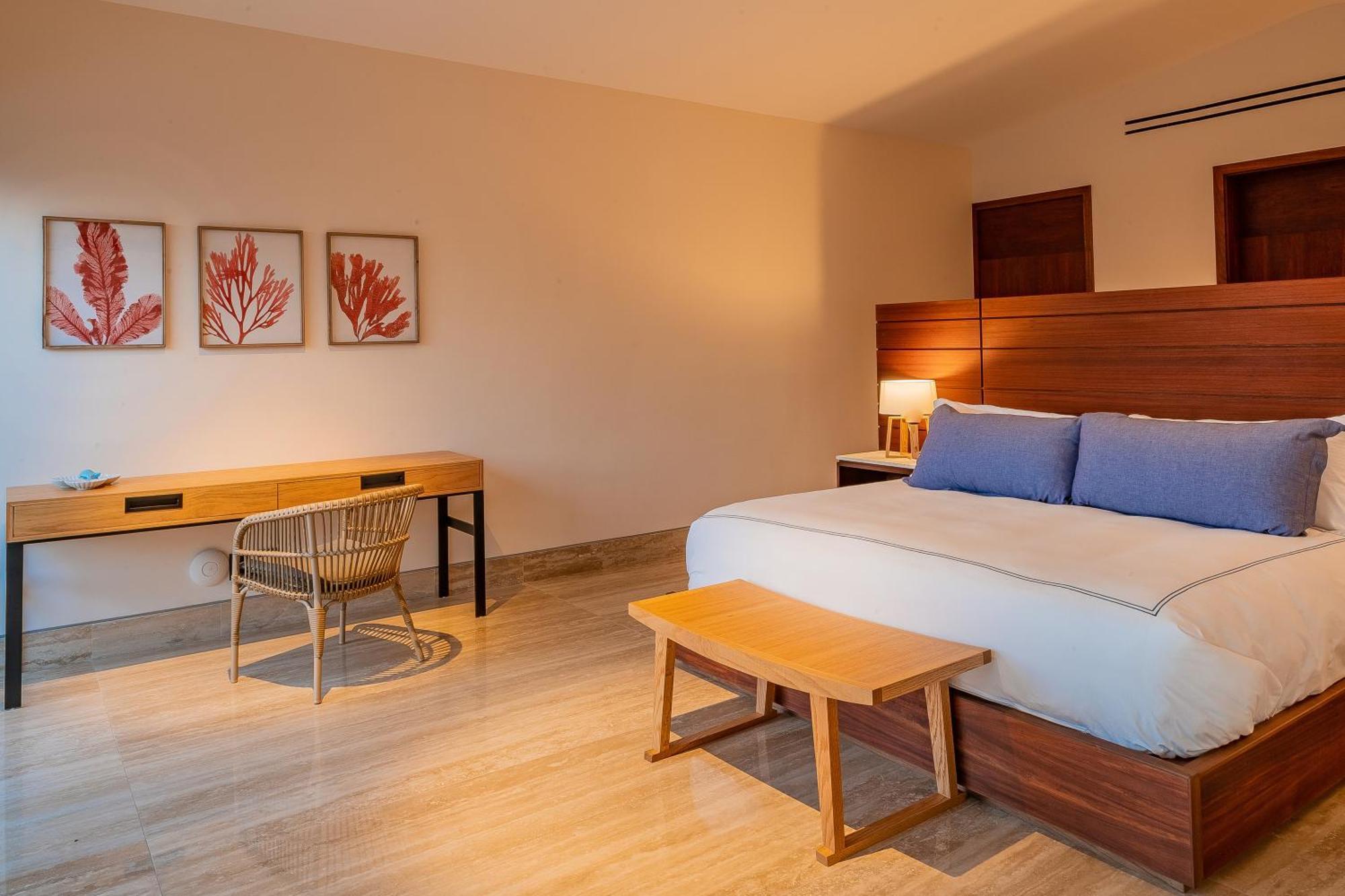 Stunning 11bd Fully Staffed, Indoor Tennis And Villa San Jose del Cabo