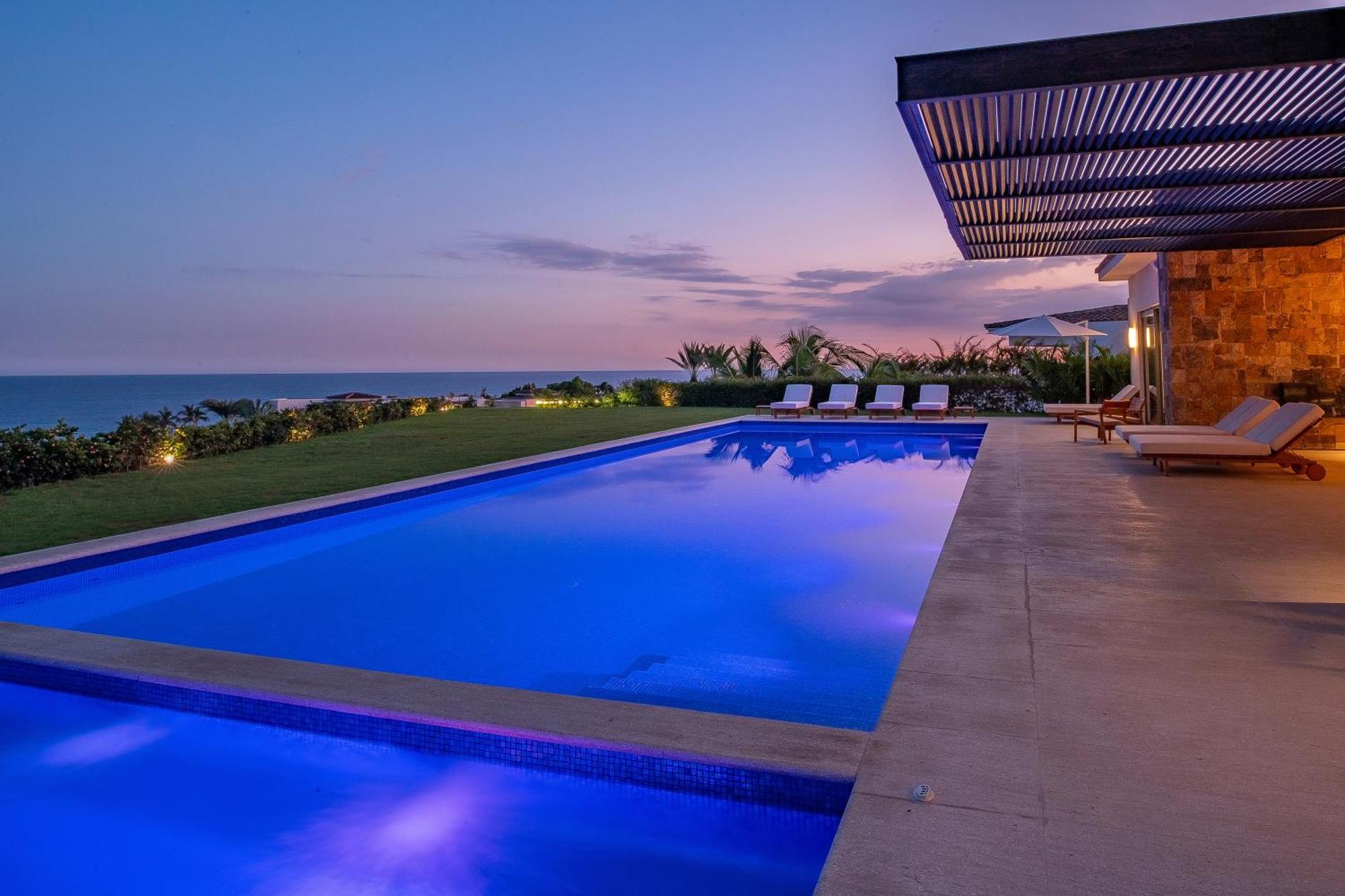 Villa Stunning 11bd Fully Staffed, Indoor Tennis And *