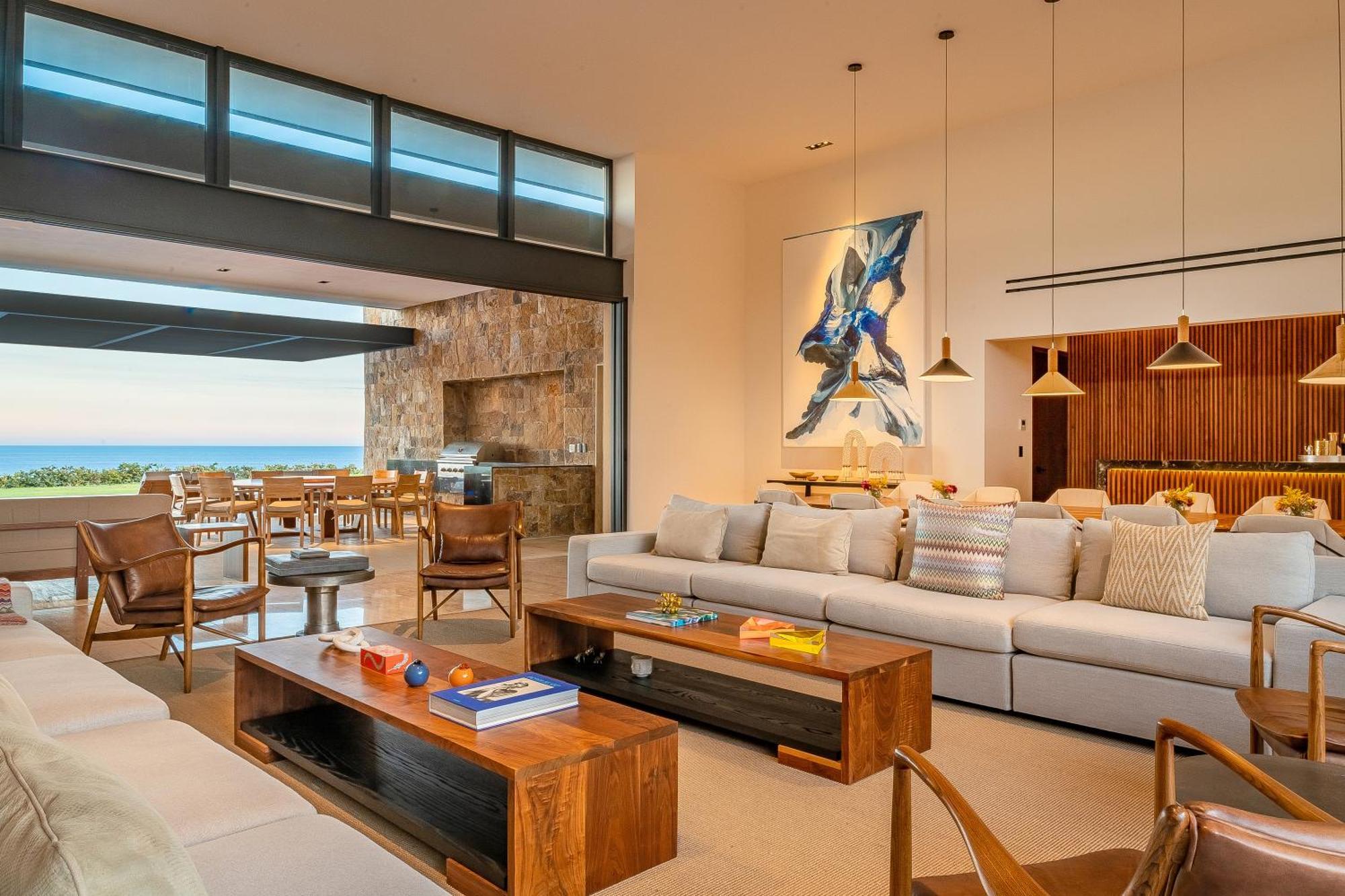 Stunning 11bd Fully Staffed, Indoor Tennis And Villa