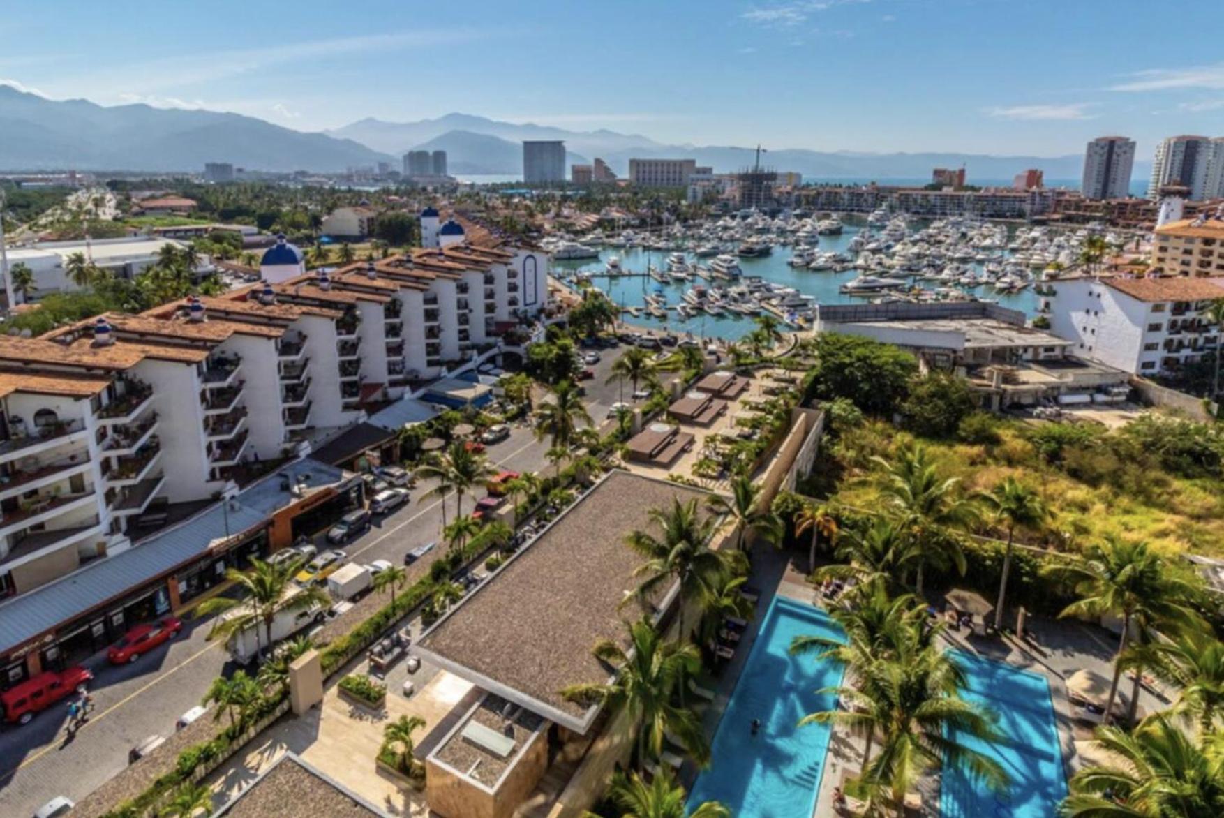 Nima Bay, Marina Vallarta Apartment