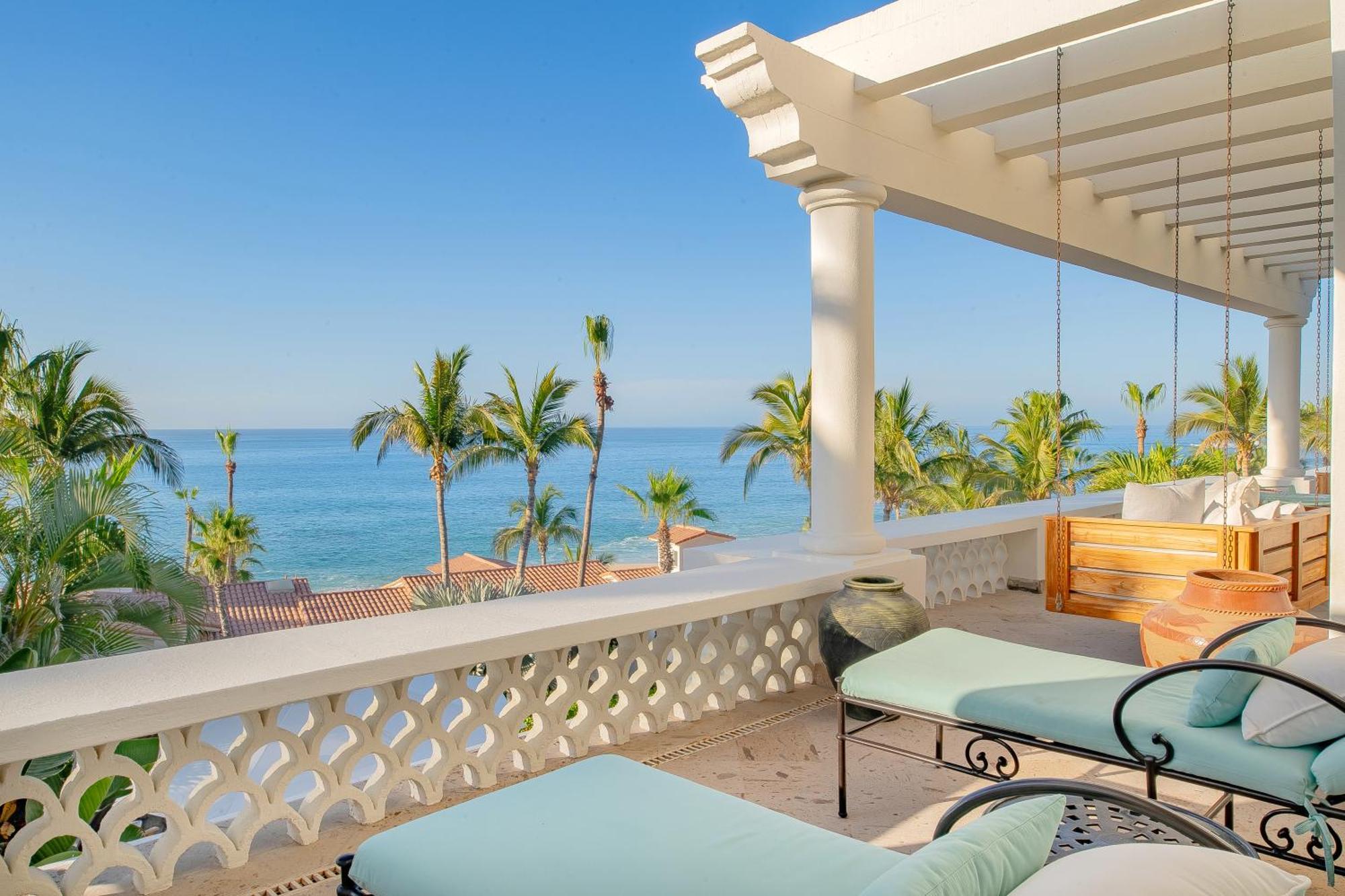 Beautiful 5 Bd Del Mar Staffed & Steps From The *
