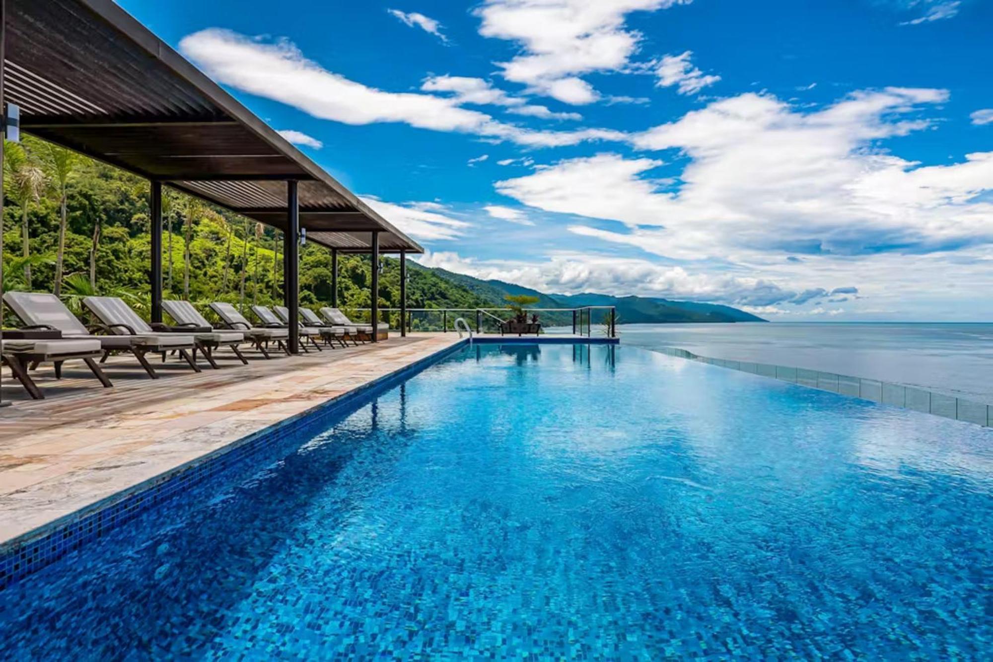 Blue Horizon 903 At Residences