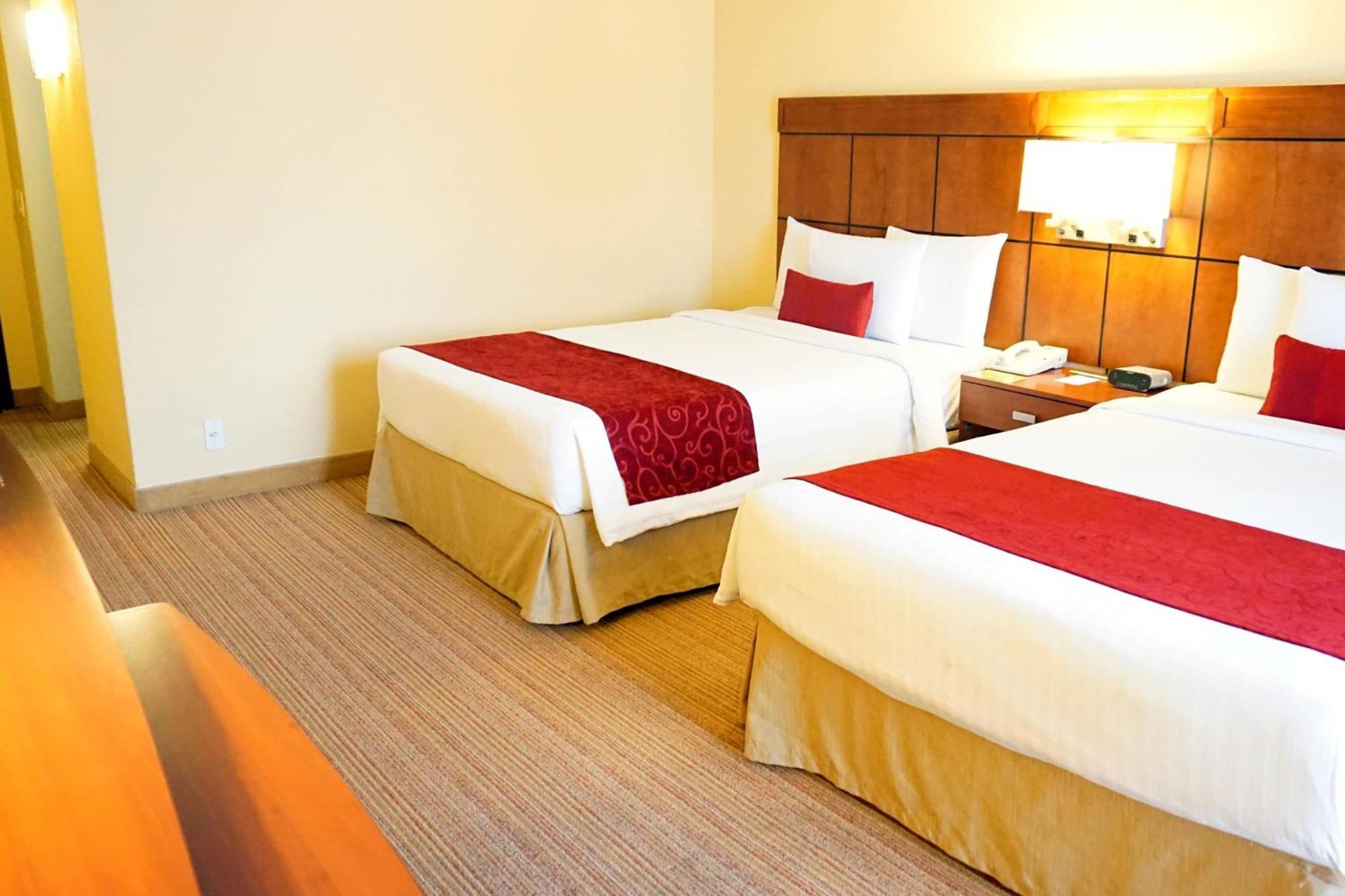 Courtyard By Marriott Animas 4*