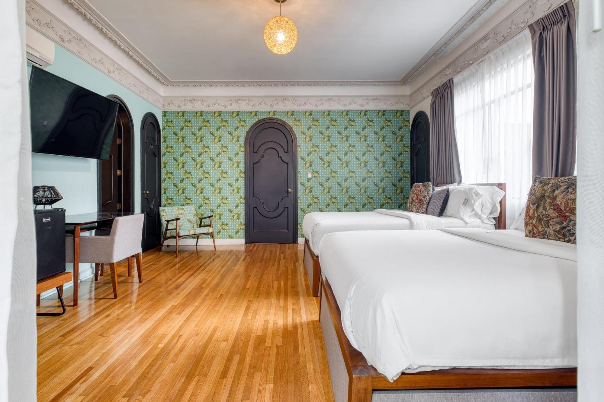 Hotel Pug Seal Polanco Allan Poe Mexico City