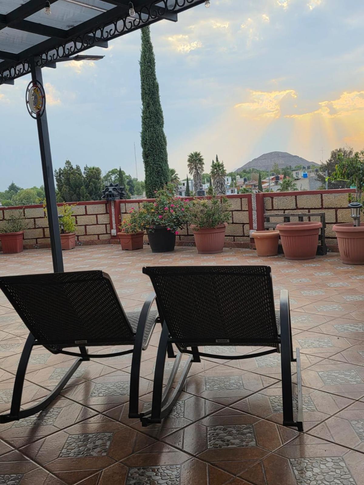 Aparthotel Victoria Piramides 3*