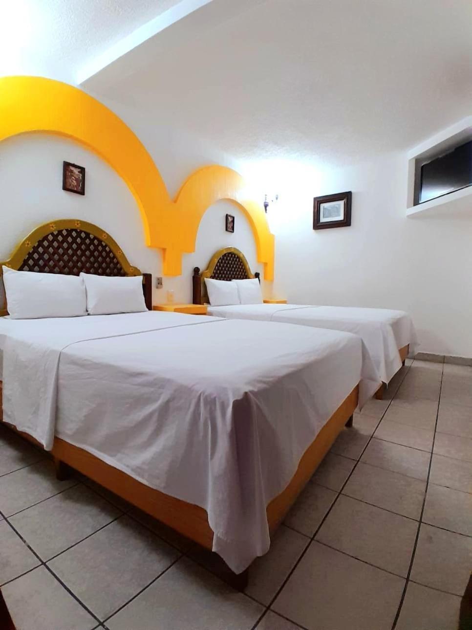 Esmeralda Hotel