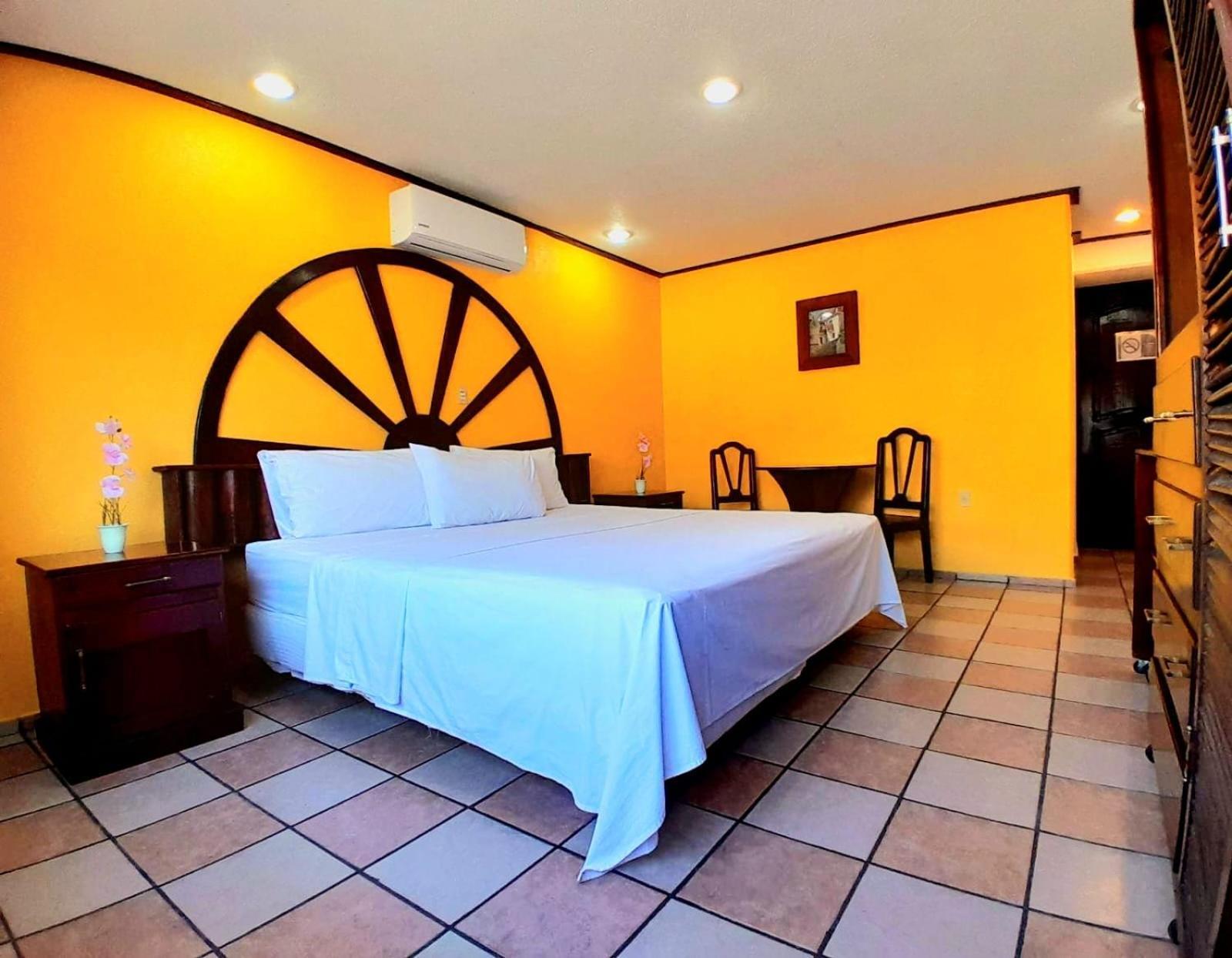 Esmeralda Hotel 3*