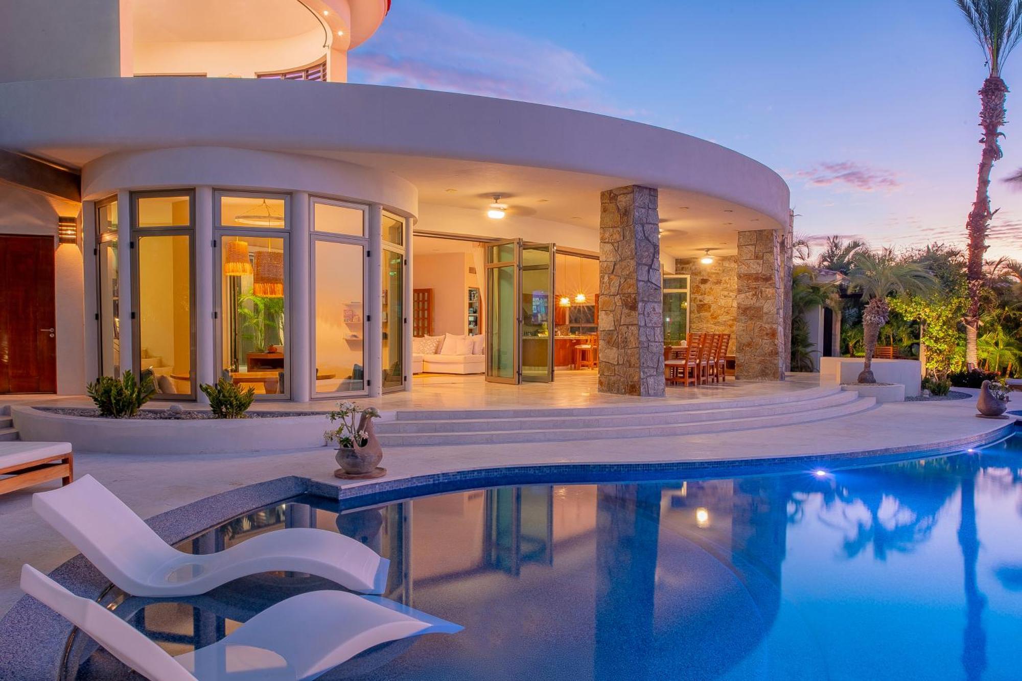 Spacious 5 Bd Fully Staffed W Chauffeur In Puerto Cabos!