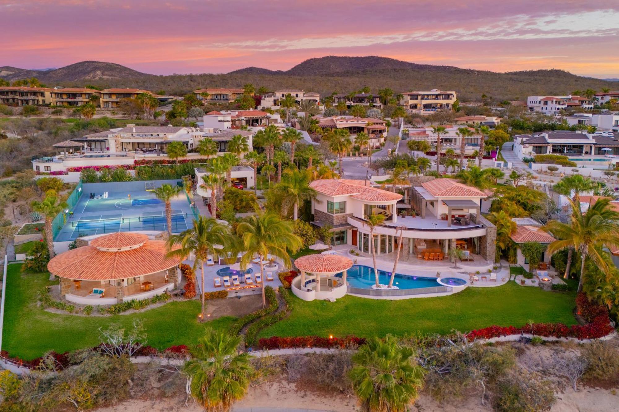 Villa Spacious 5 Bd Fully Staffed W Chauffeur In Puerto Cabos! *