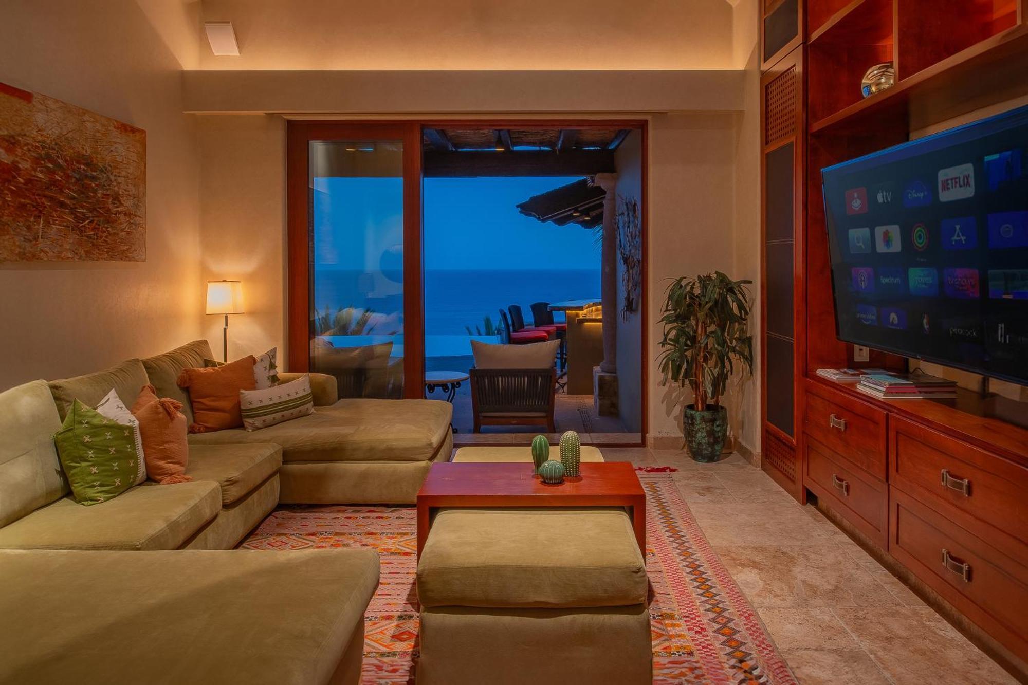 Villa Beautiful Fully Staffed & Steps From Swimmable In Del Mar San Jose del Cabo