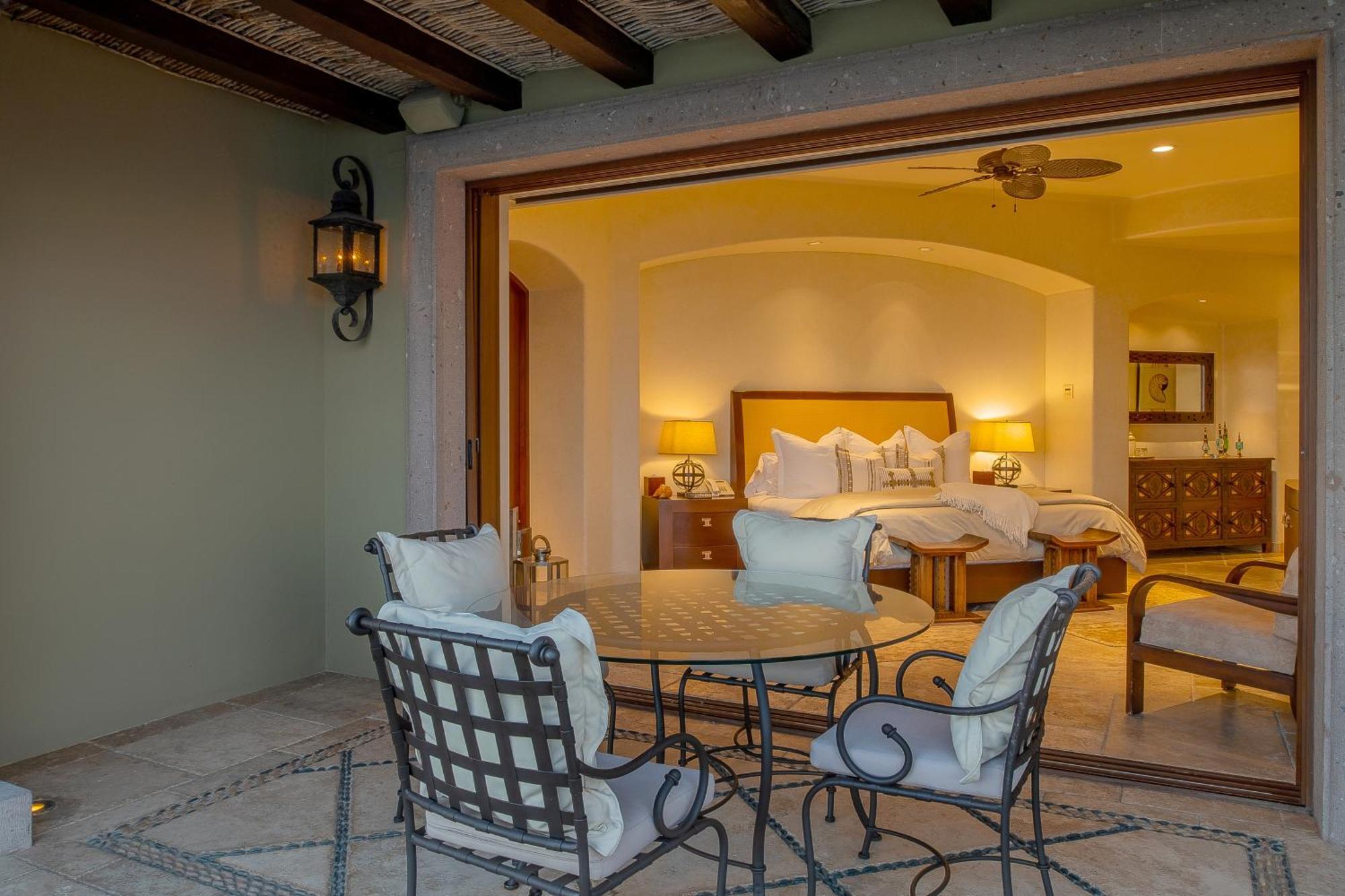Villa Beautiful Fully Staffed & Steps From Swimmable In Del Mar *