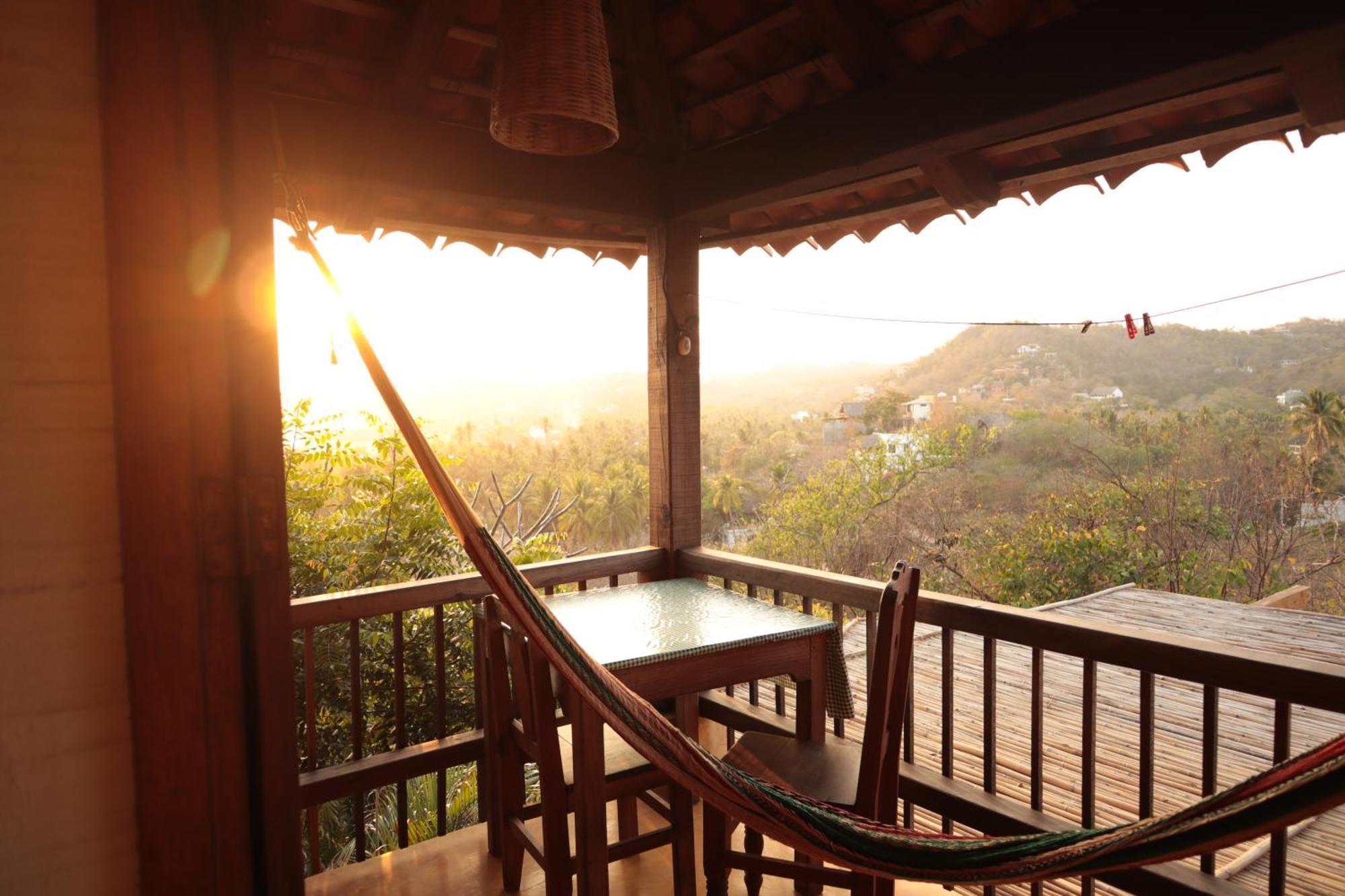 La Loma Linda, Bungalows, Yoga And Feldenkrais, Starlink Internet 2* Zipolite