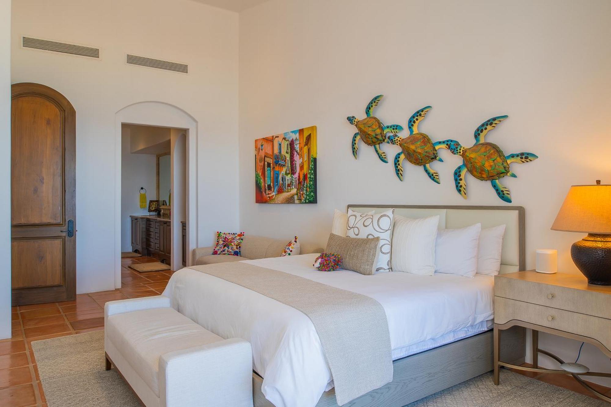 Amazing 5bd Del Mar With Full Staff And Steps From The