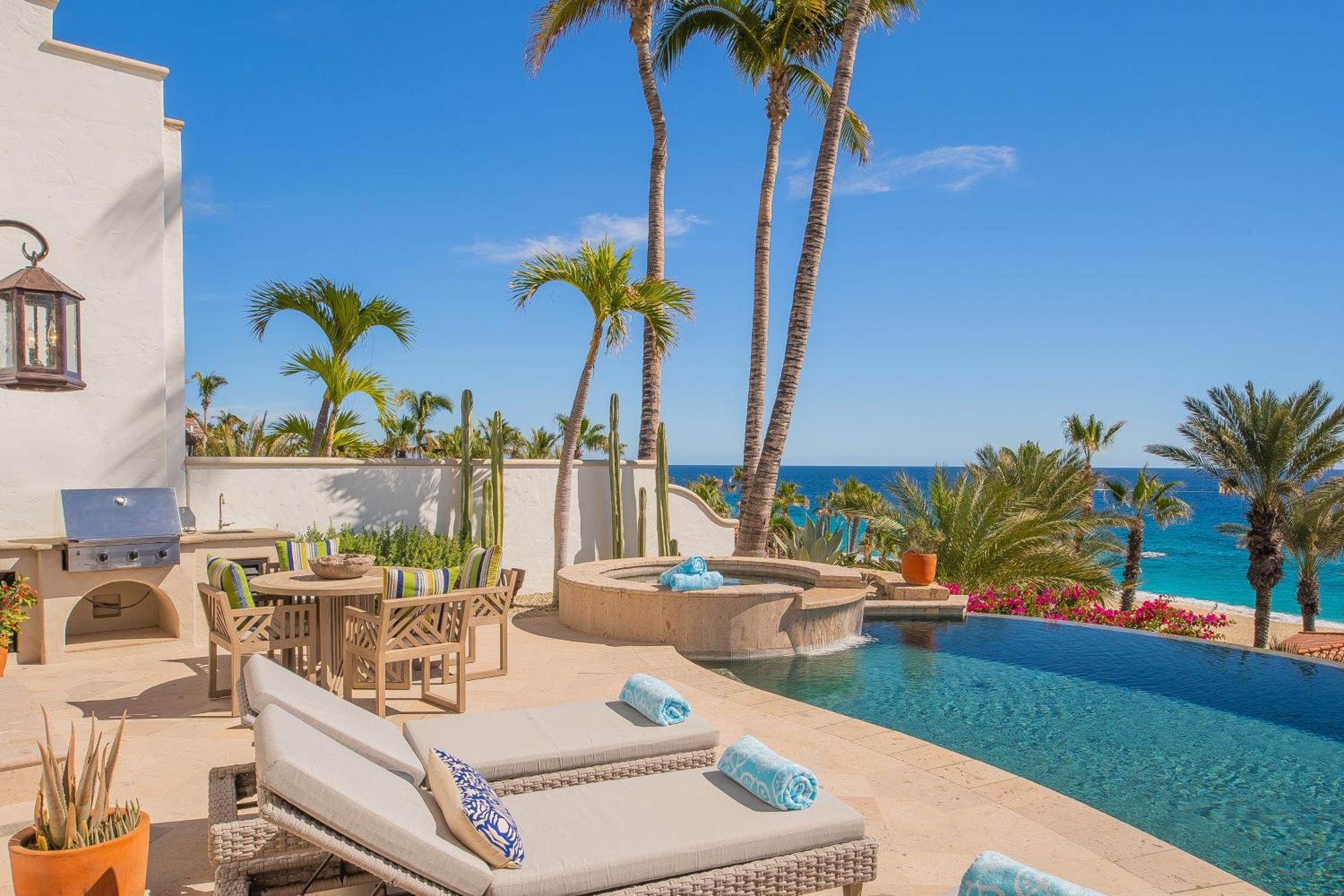 Amazing 5bd Del Mar With Full Staff And Steps From The *