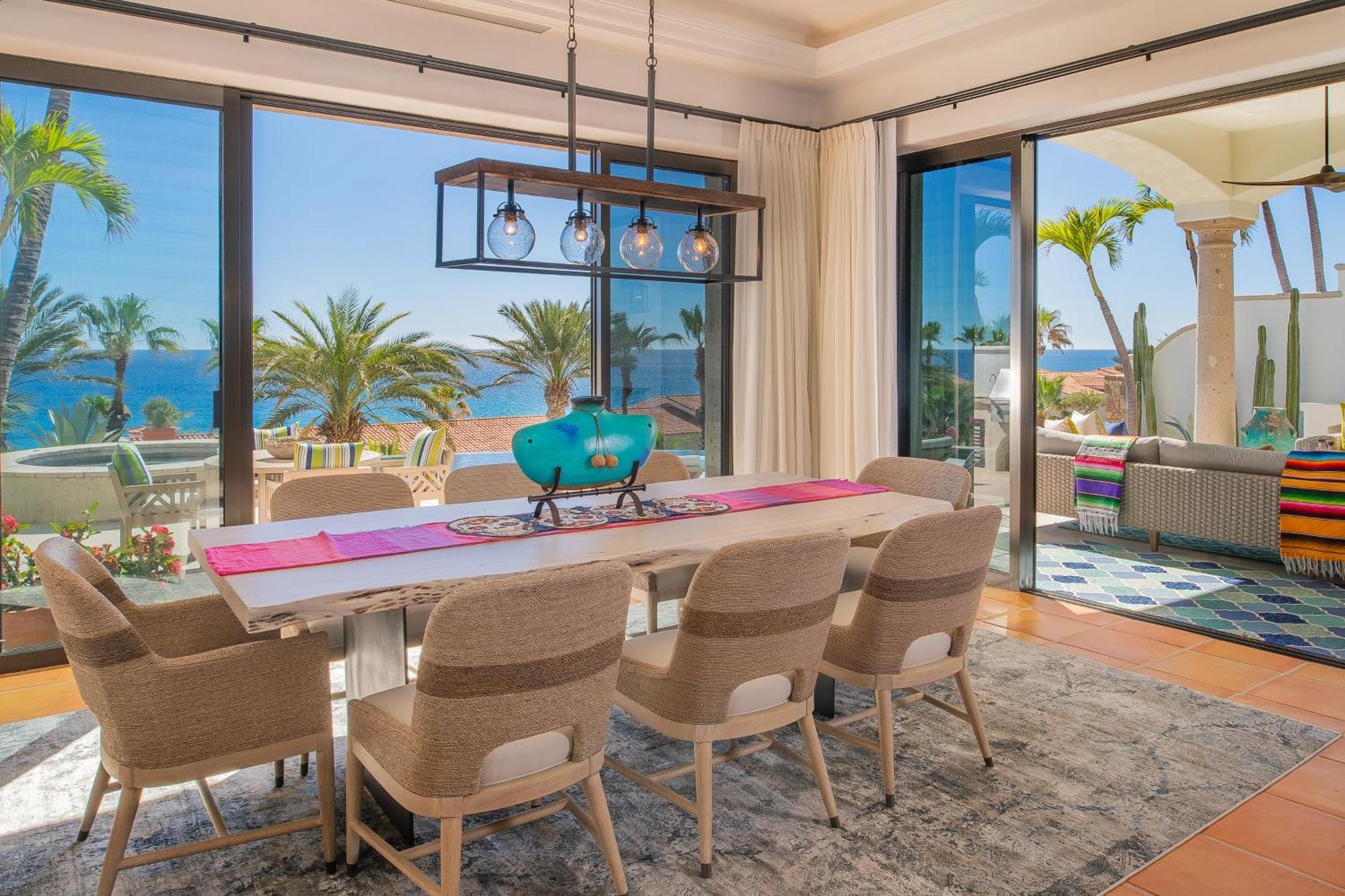 Amazing 5bd Del Mar With Full Staff And Steps From The