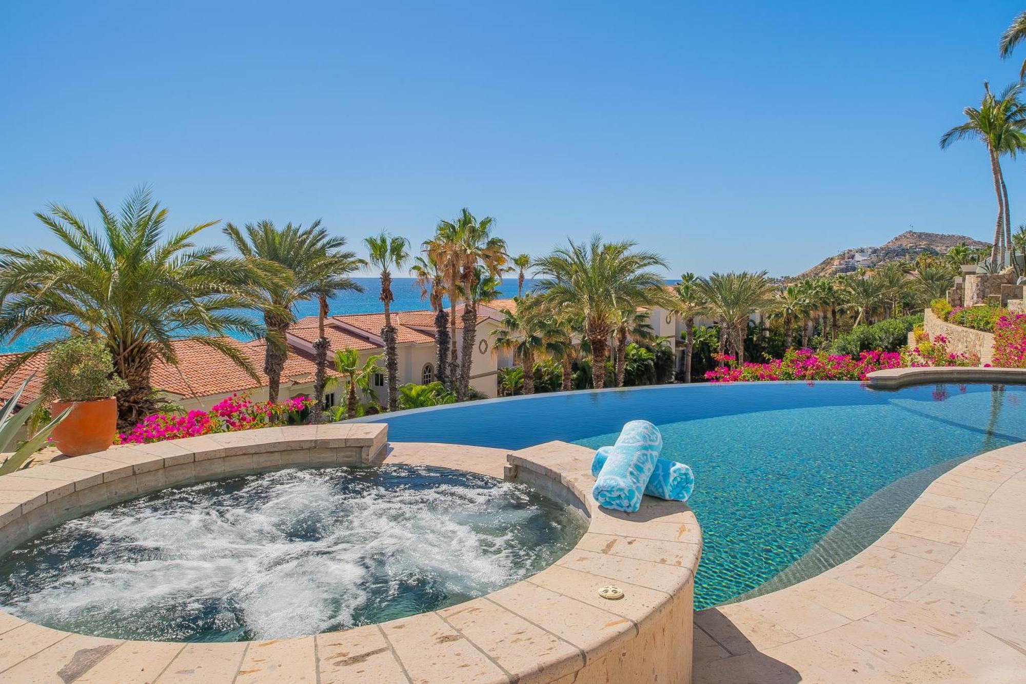 Amazing 5bd Del Mar With Full Staff And Steps From The Villa *