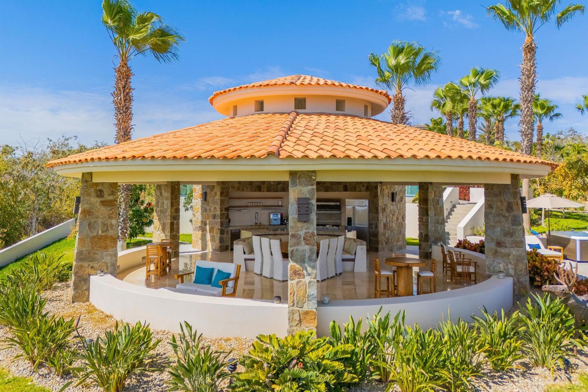 Spacious 5 Bd Fully Staffed W Chauffeur In Puerto Cabos! San Jose del Cabo