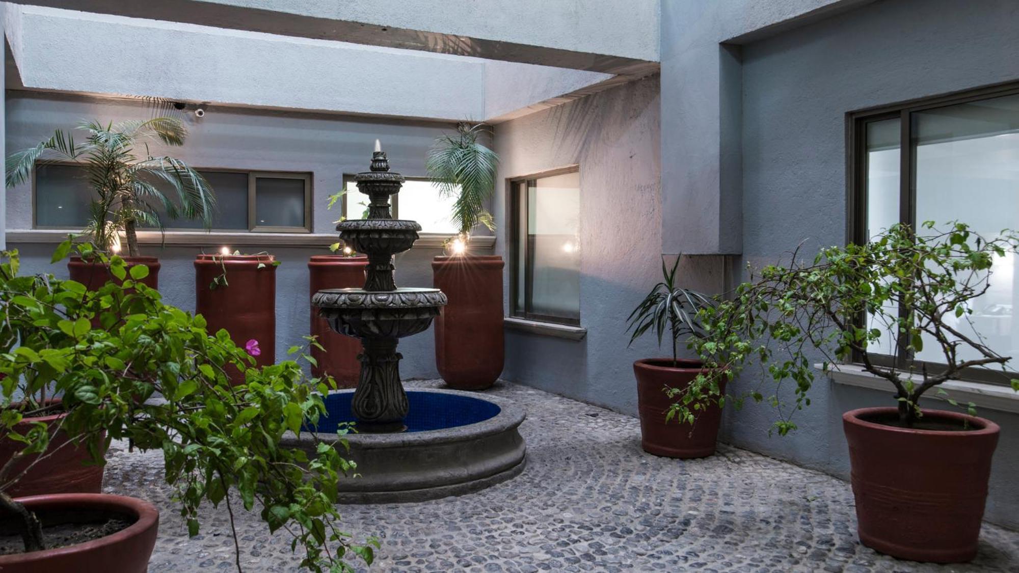 Hotel & Zona Reforma By Ihg 4*