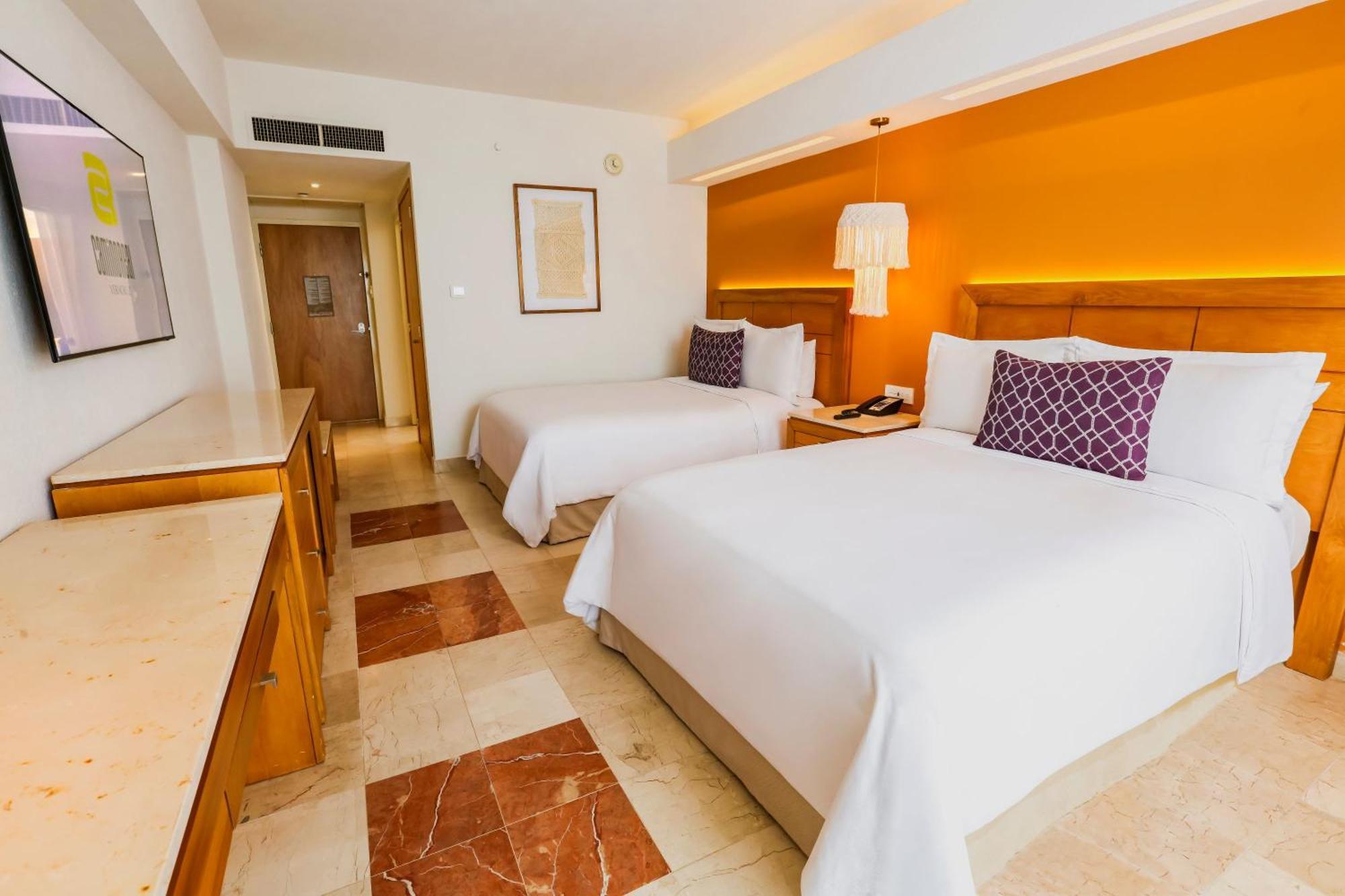 Camino Real Hotel 5*