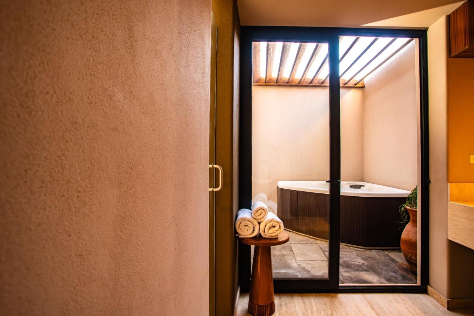Hotel Flores De Sal-valle De Guadalupe